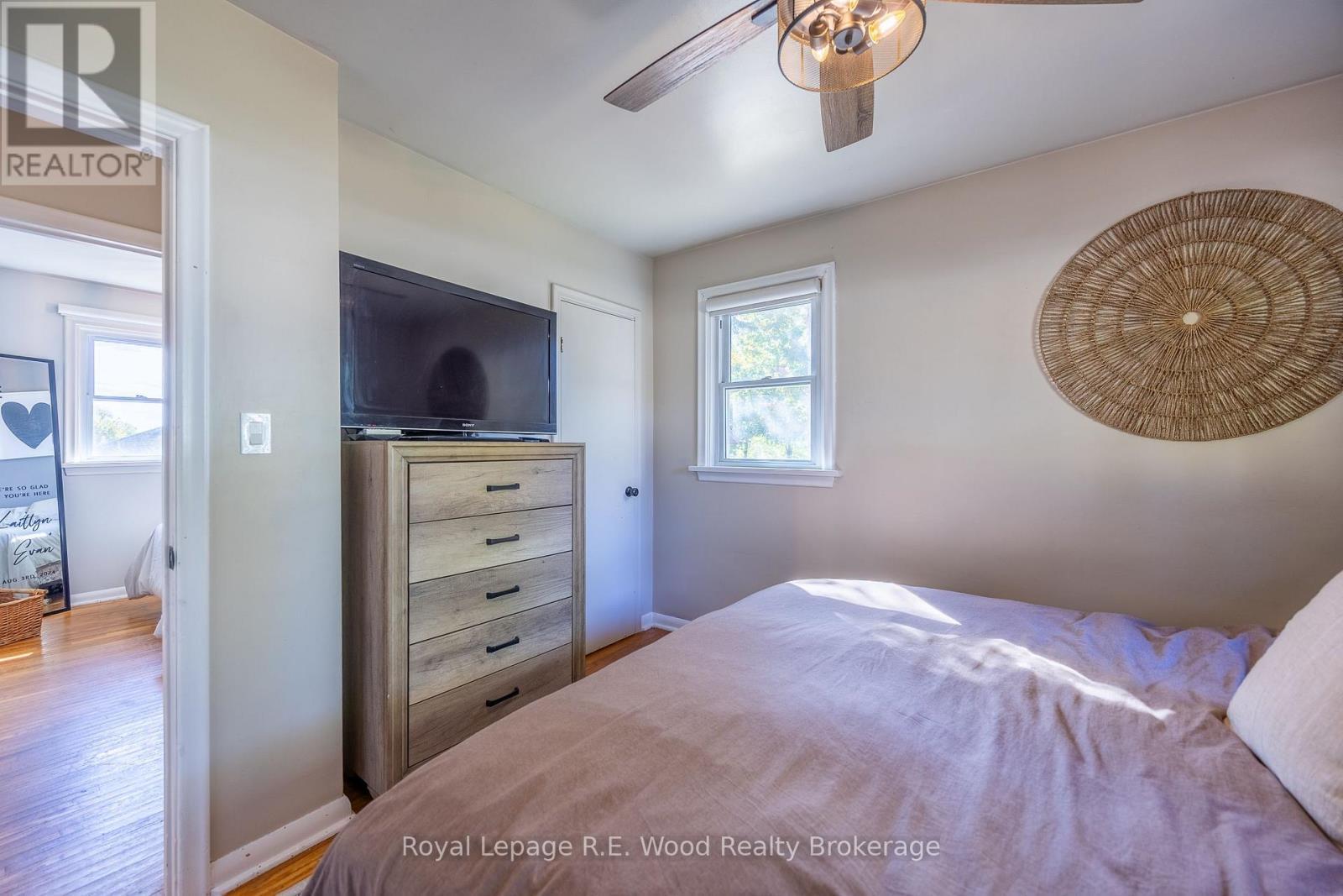 












27 NORTH STREET W

,
Tillsonburg,




Ontario
N4G1B9

