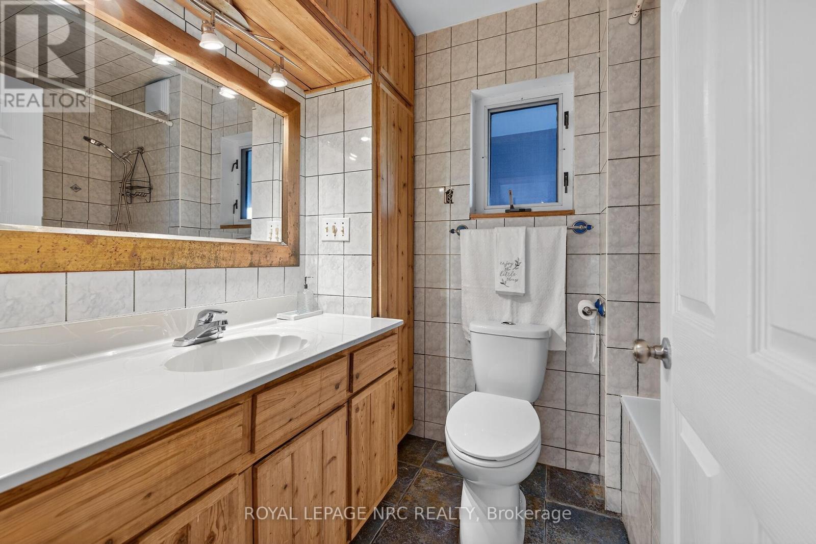 












10 KIMBER ROAD

,
Haldimand,




Ontario
N0A1K0

