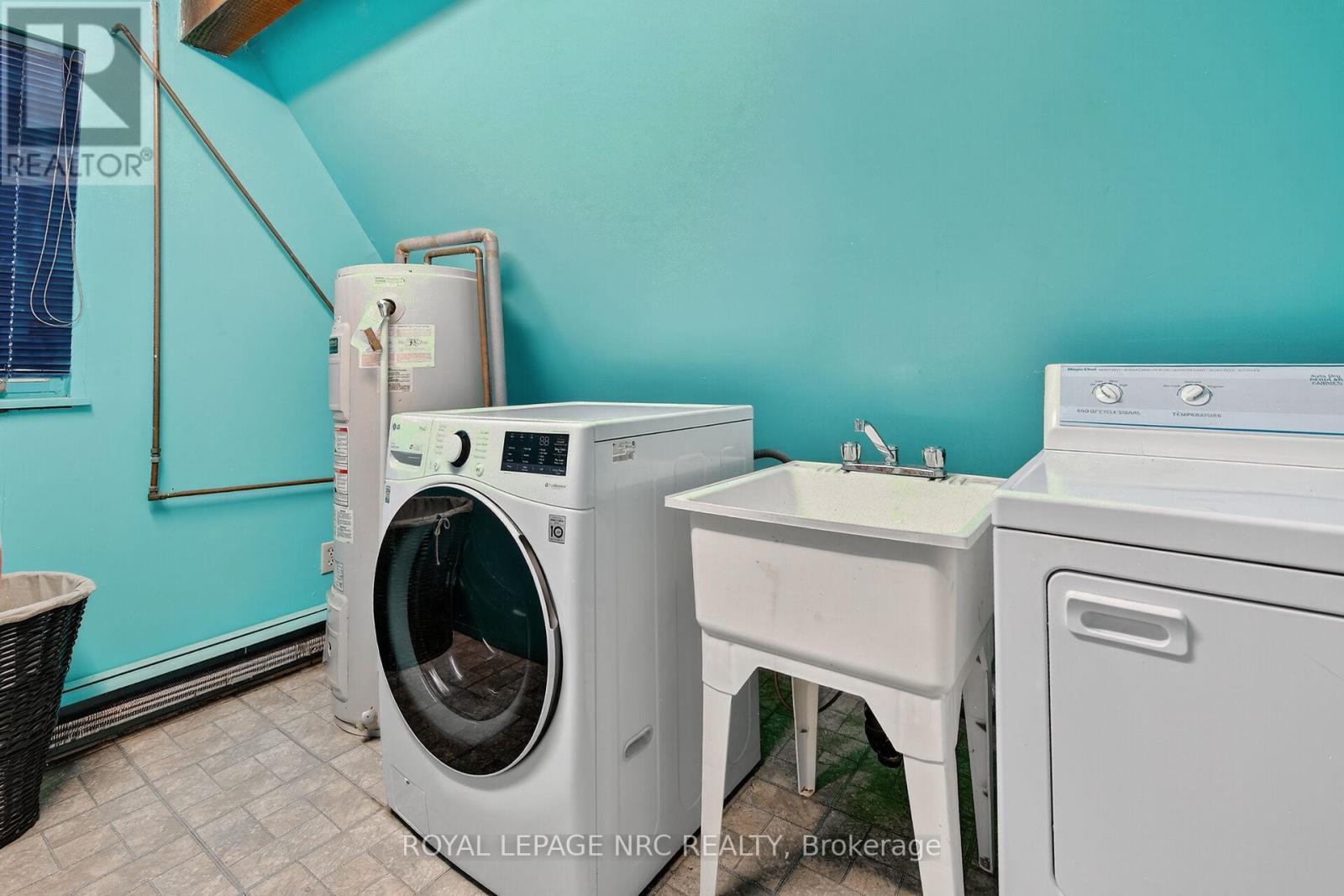 












10 KIMBER ROAD

,
Haldimand,




Ontario
N0A1K0

