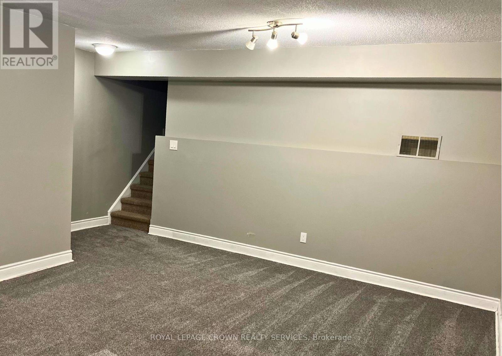 












9 - 21 WREN COURT

,
Tillsonburg,




Ontario
N4G5K2

