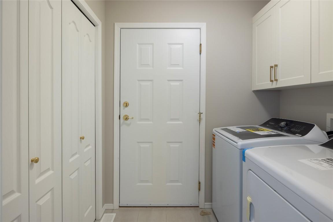 









2300


Silver

Place, 14,
Kelowna,




BC
V1V 2L5

