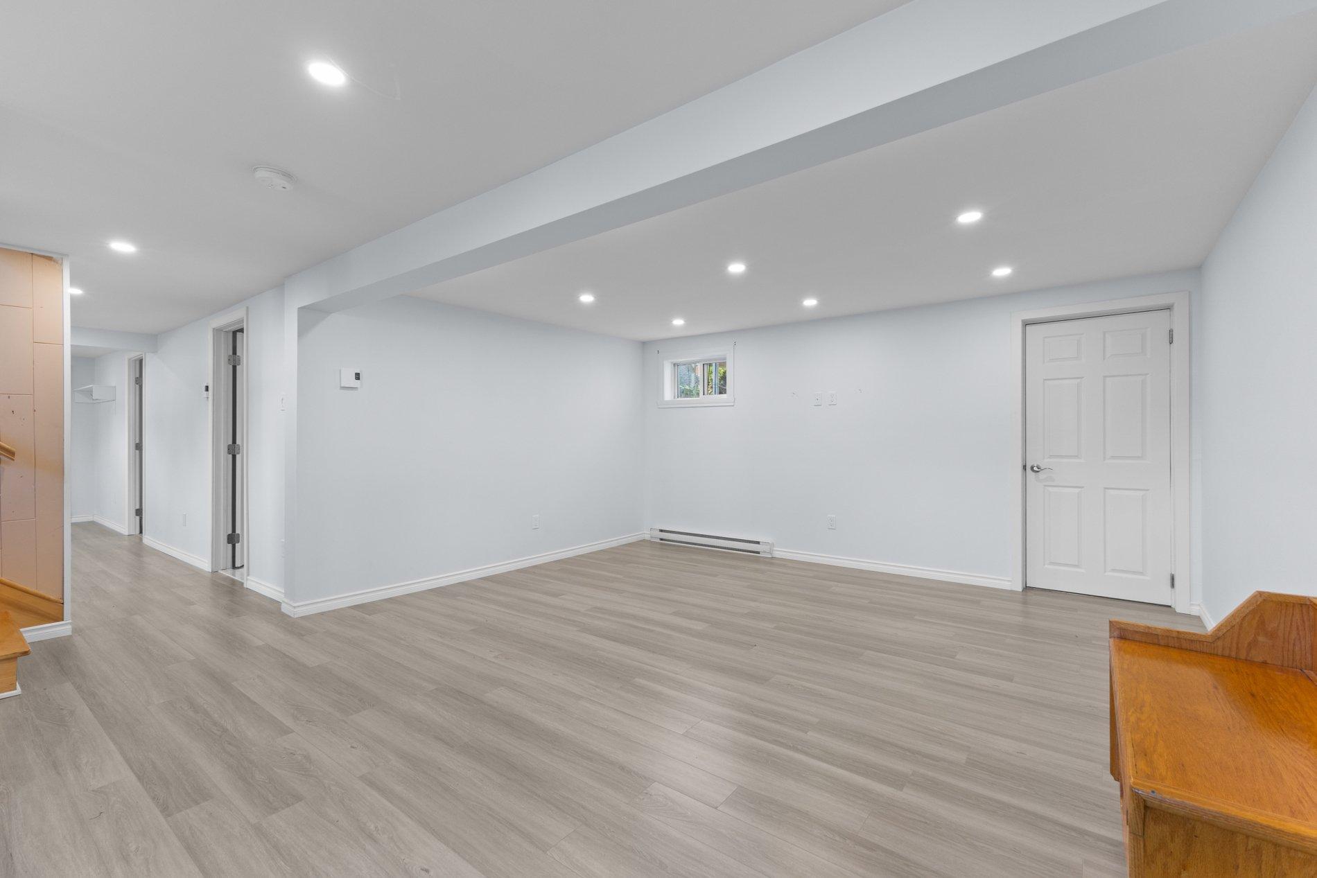 









205


Place de Plaisance

,
Laval (Auteuil),




QC
H7K1C1

