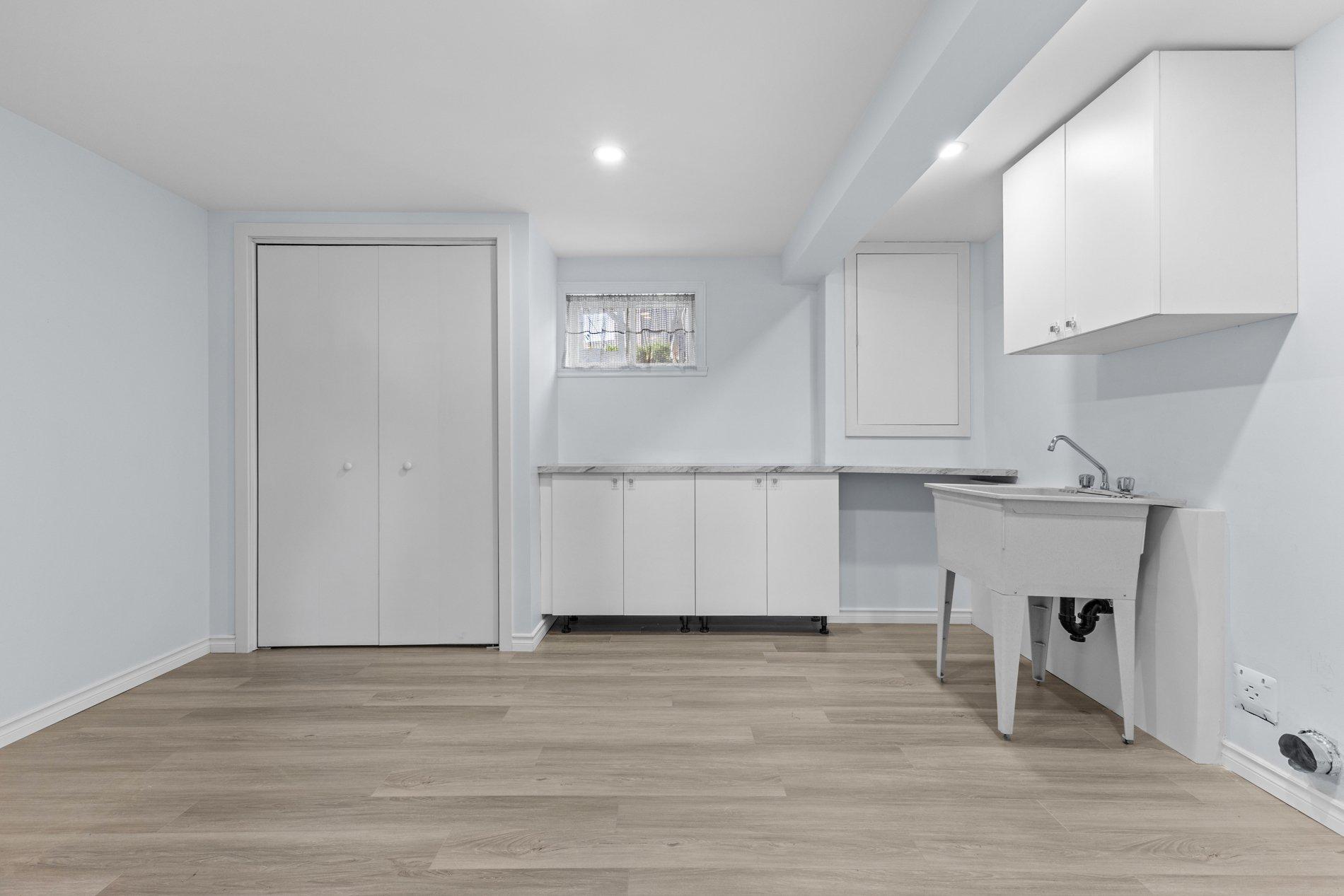 









205


Place de Plaisance

,
Laval (Auteuil),




QC
H7K1C1

