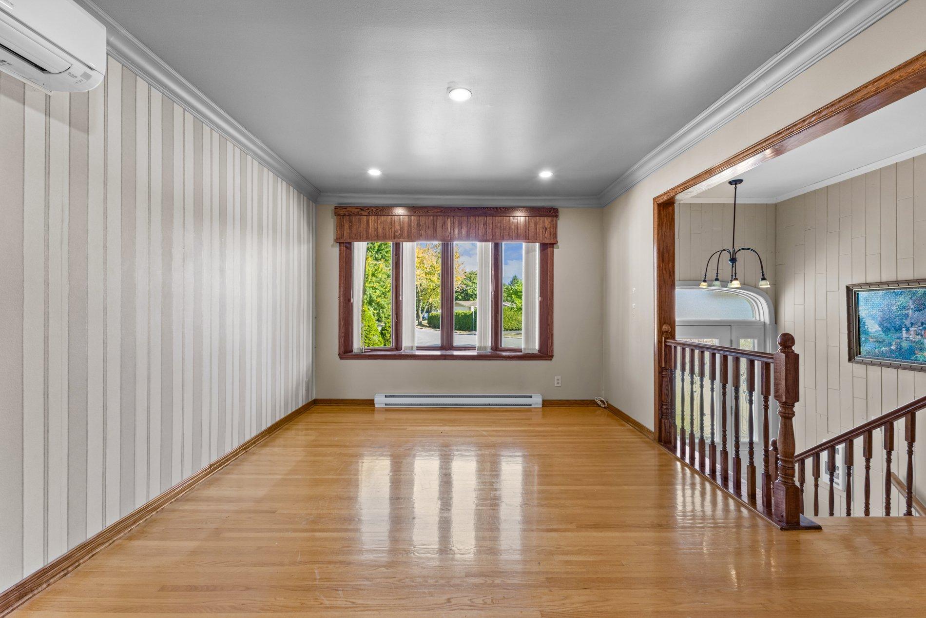 









205


Place de Plaisance

,
Laval (Auteuil),




QC
H7K1C1

