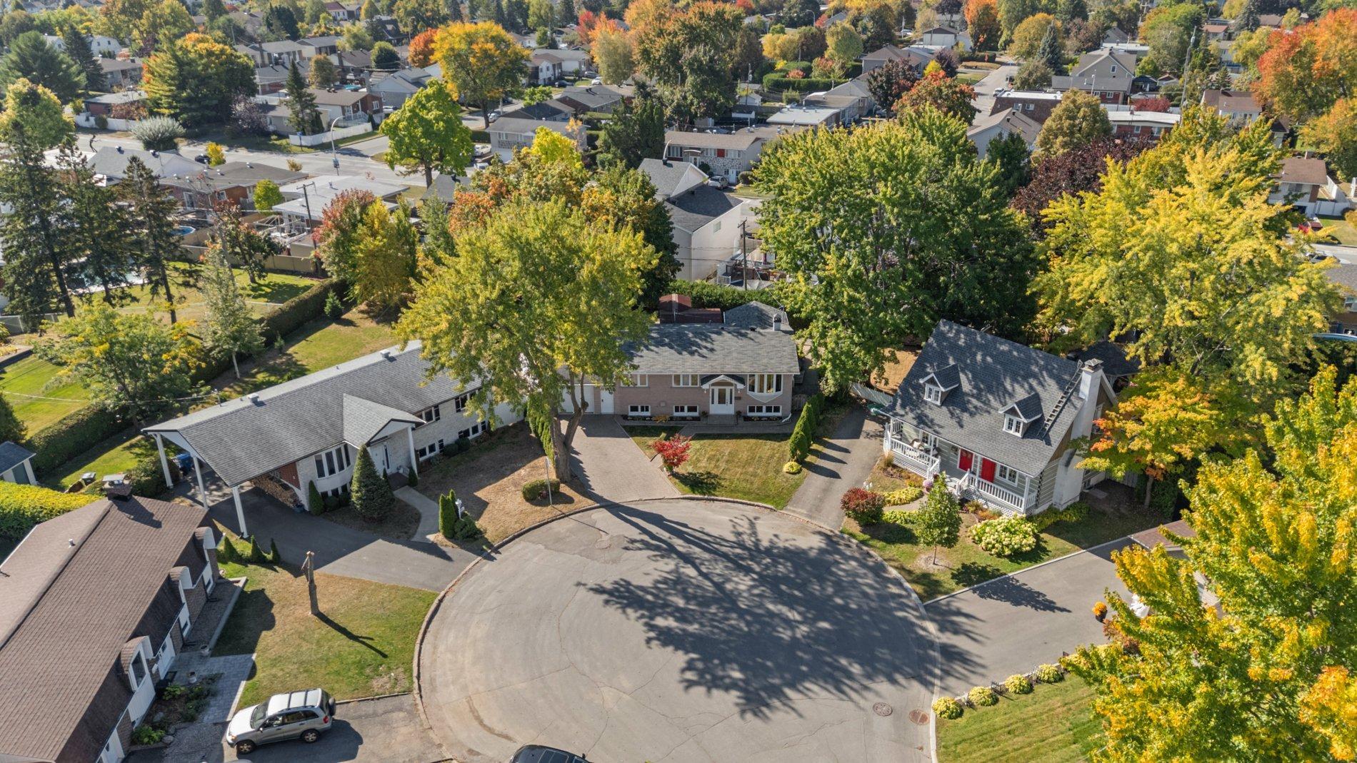 









205


Place de Plaisance

,
Laval (Auteuil),




QC
H7K1C1

