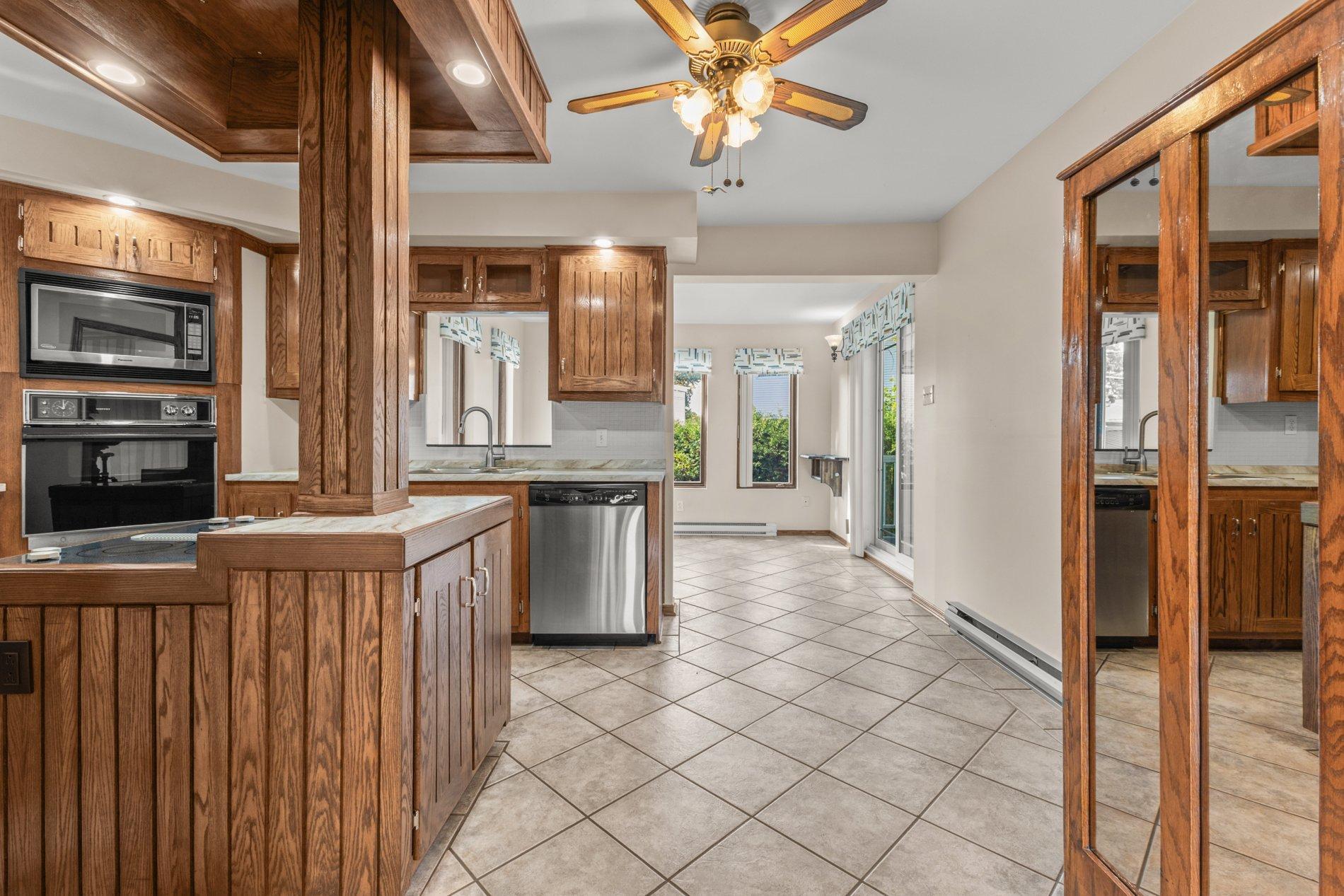 









205


Place de Plaisance

,
Laval (Auteuil),




QC
H7K1C1

