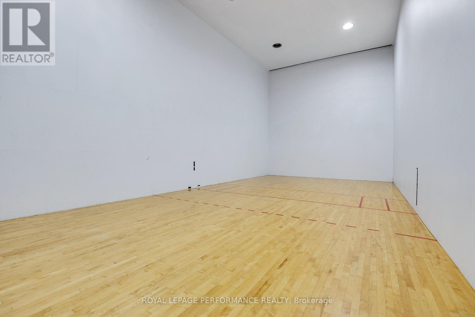 












412 - 280 BRITTANY DRIVE

,
Ottawa,




Ontario
K1K4M4

