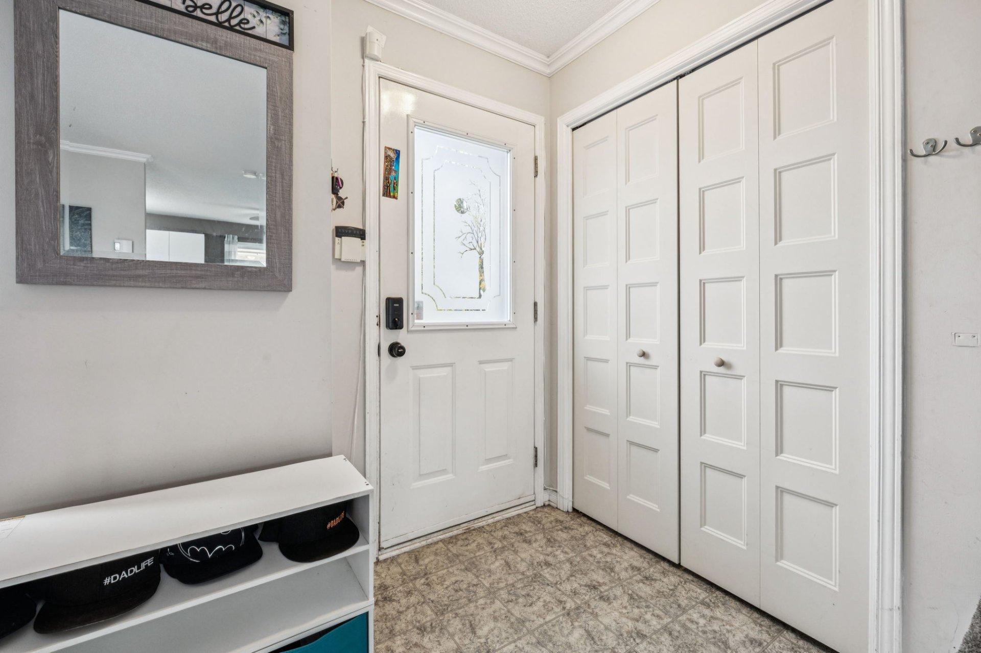 









266


Rue des Bouleaux

,
Gatineau (Masson-Angers),




QC
J8M2B3

