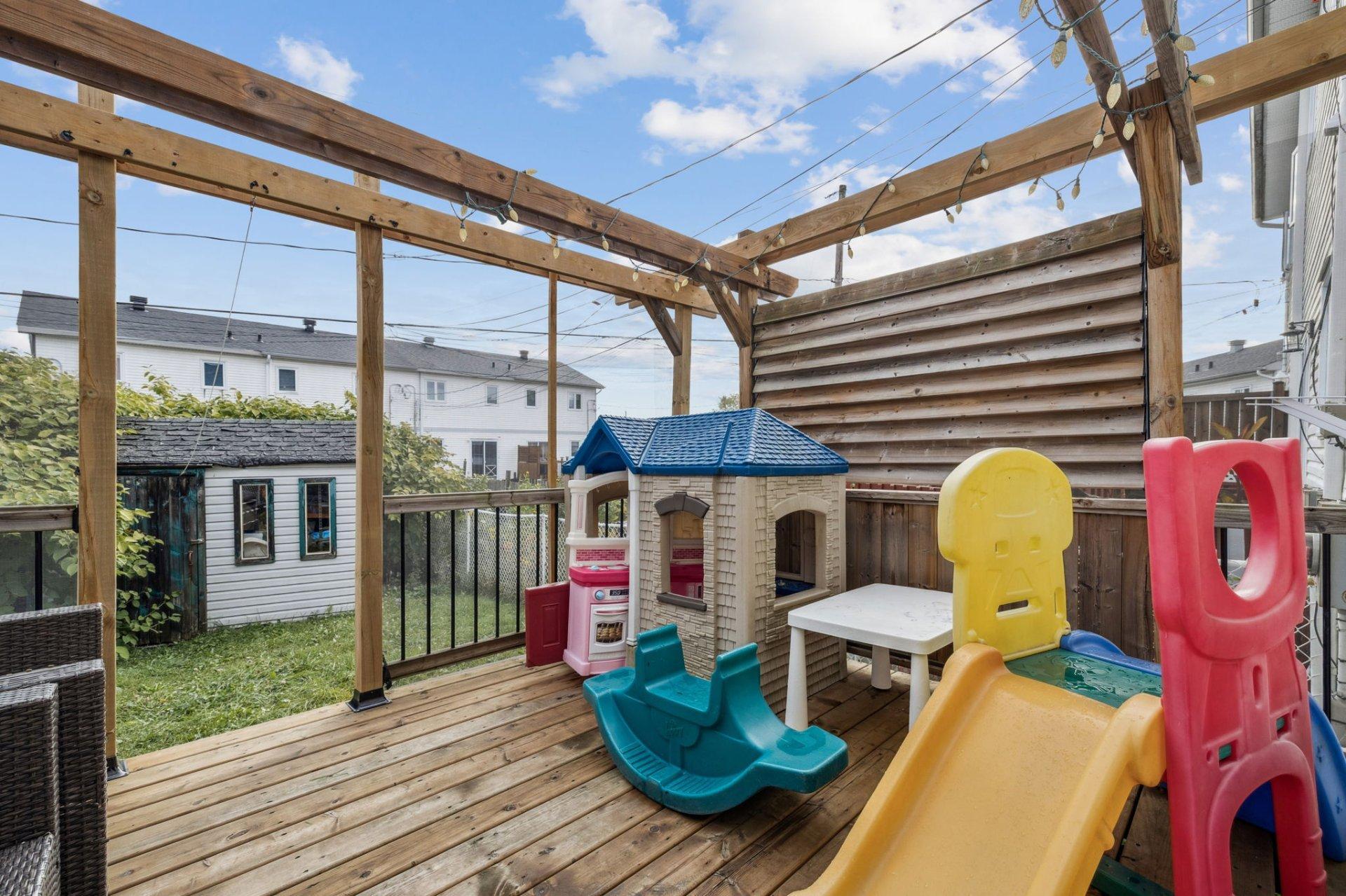 









266


Rue des Bouleaux

,
Gatineau (Masson-Angers),




QC
J8M2B3

