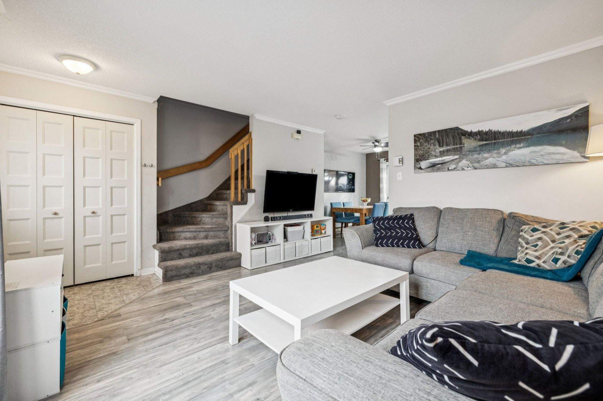 









266


Rue des Bouleaux

,
Gatineau (Masson-Angers),




QC
J8M2B3

