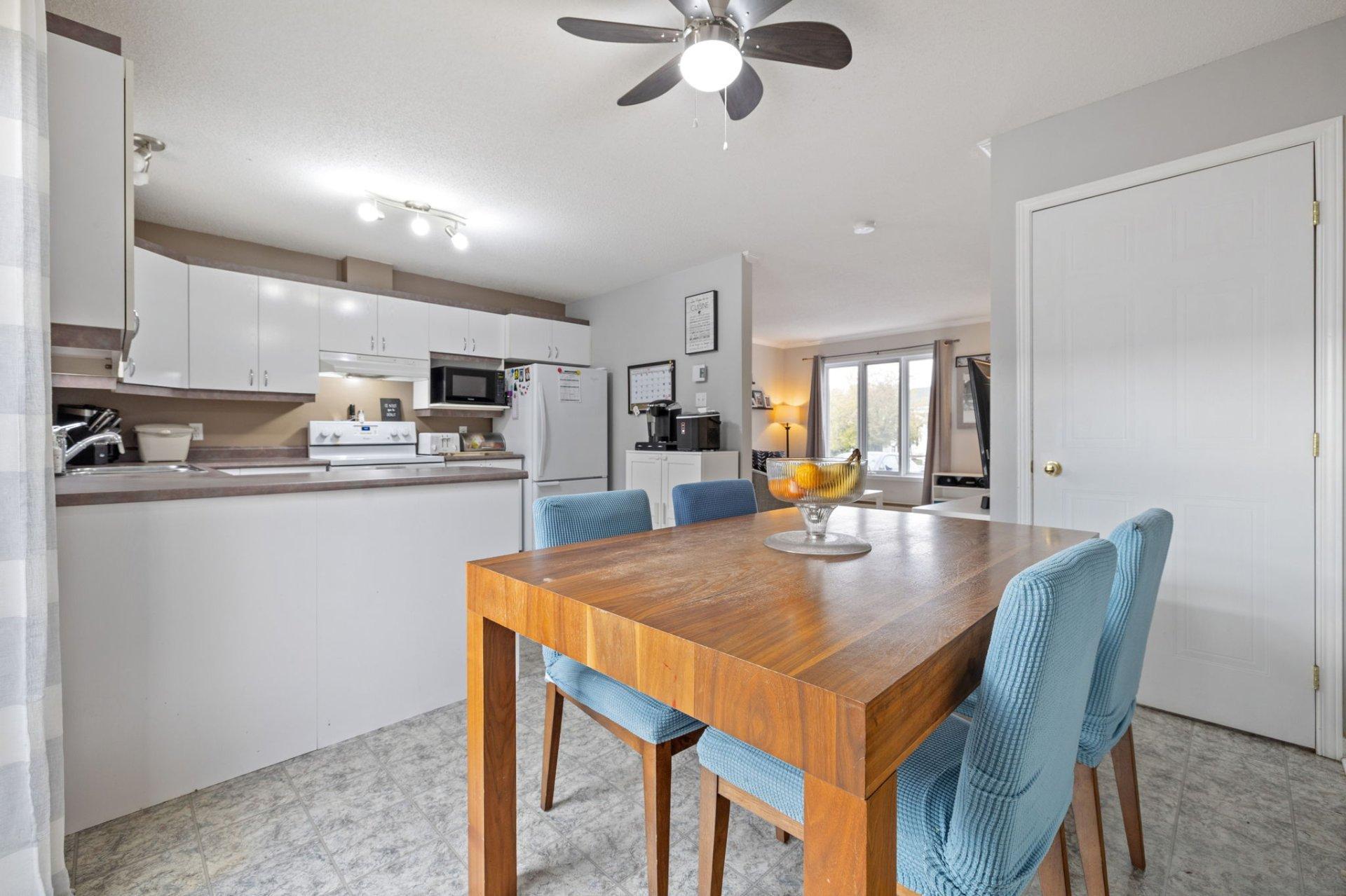 









266


Rue des Bouleaux

,
Gatineau (Masson-Angers),




QC
J8M2B3

