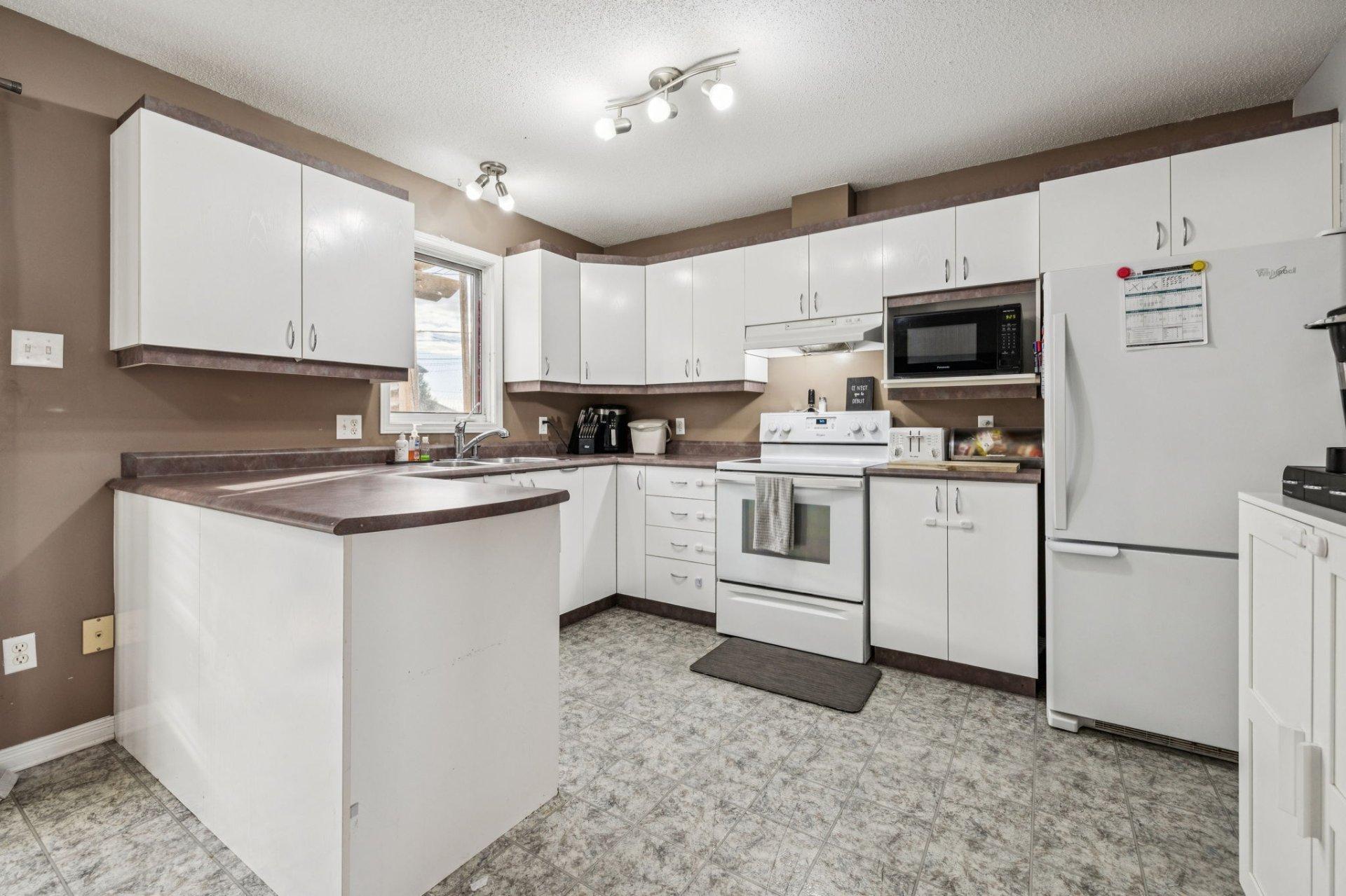 









266


Rue des Bouleaux

,
Gatineau (Masson-Angers),




QC
J8M2B3

