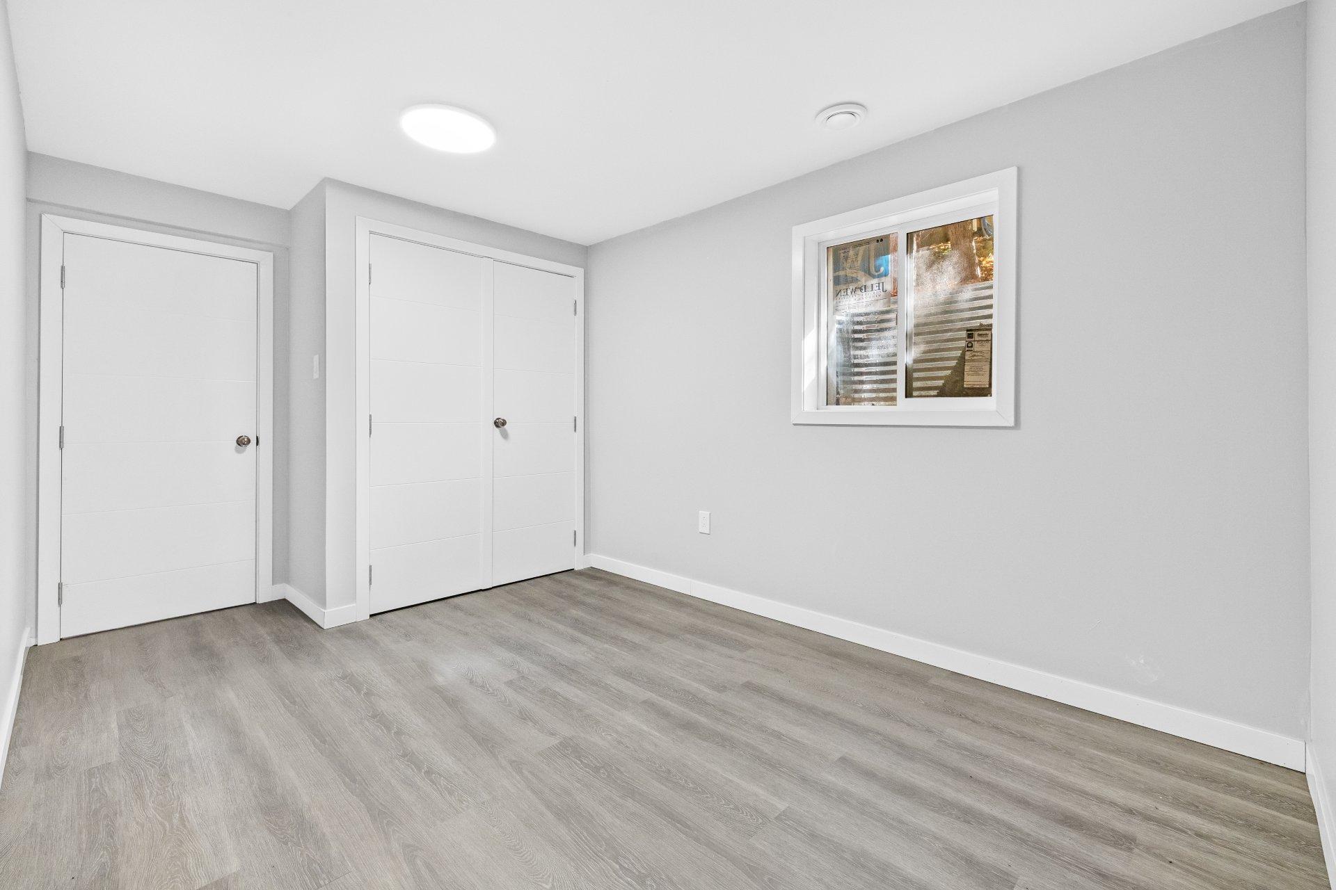 









3162Z


Rue Pine Tree

,
Saint-Lazare,




QC
J7T2J3

