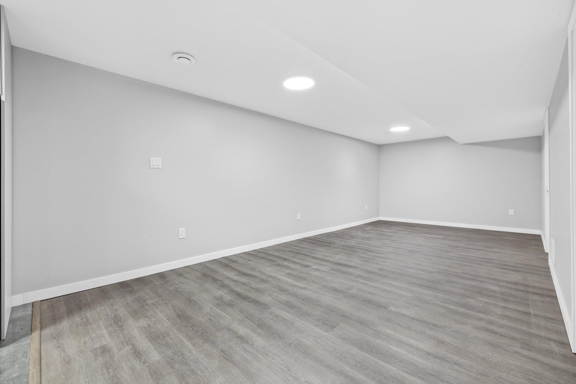 









3162Z


Rue Pine Tree

,
Saint-Lazare,




QC
J7T2J3

