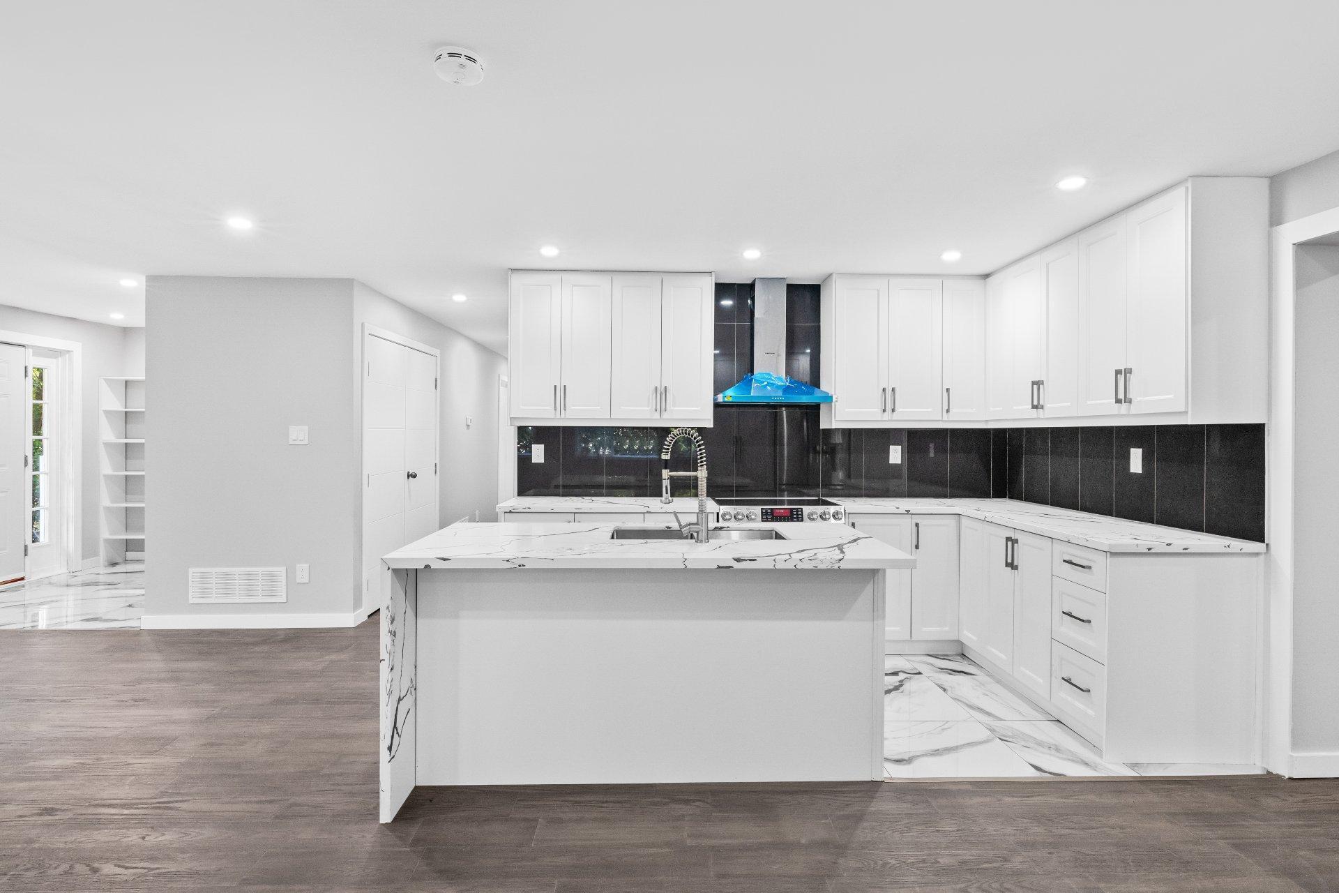 









3162Z


Rue Pine Tree

,
Saint-Lazare,




QC
J7T2J3

