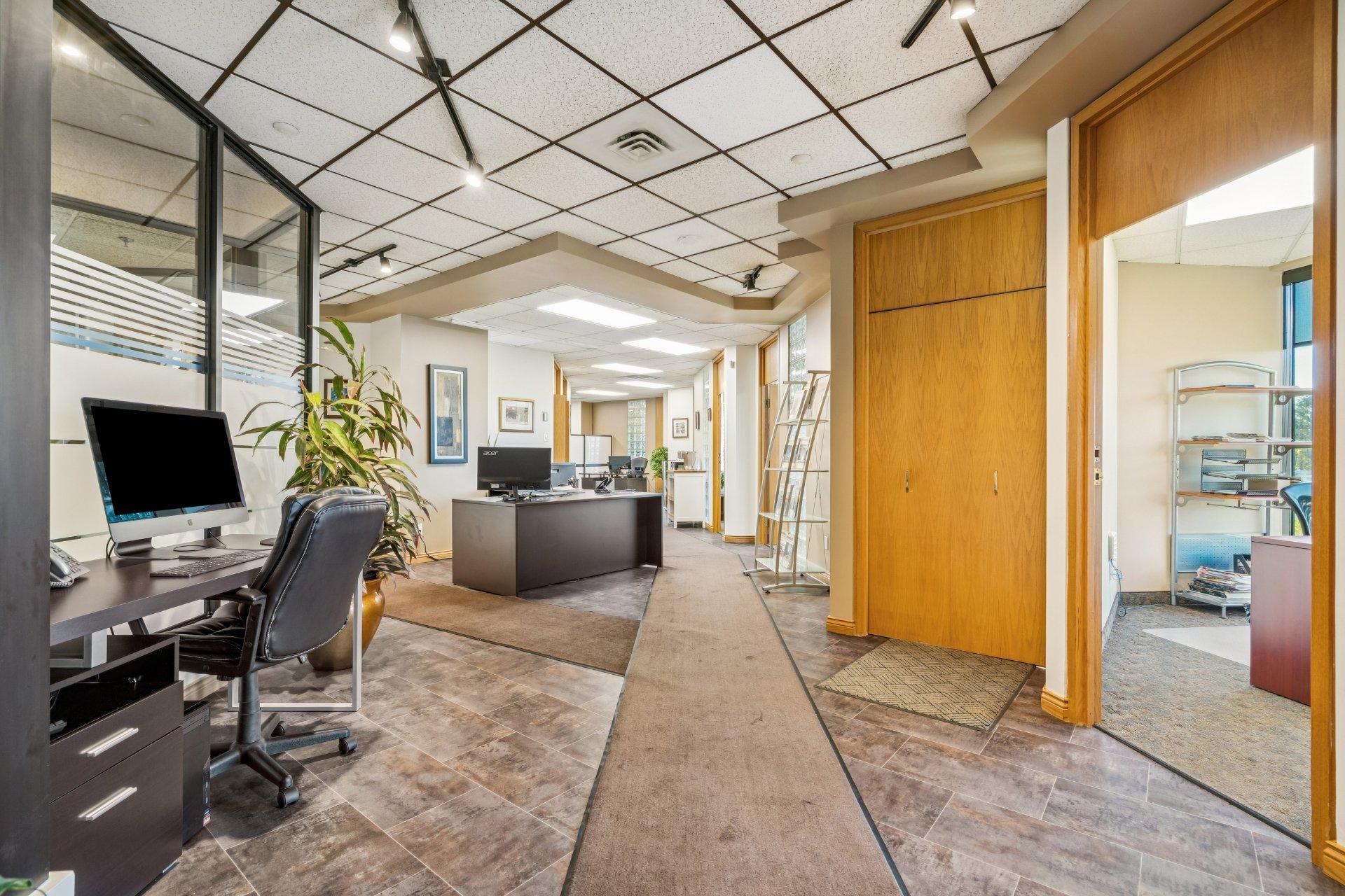 









70


Rue De La Barre

, 120,
Longueuil (Le Vieux-Longueuil),




QC
J4K5J3

