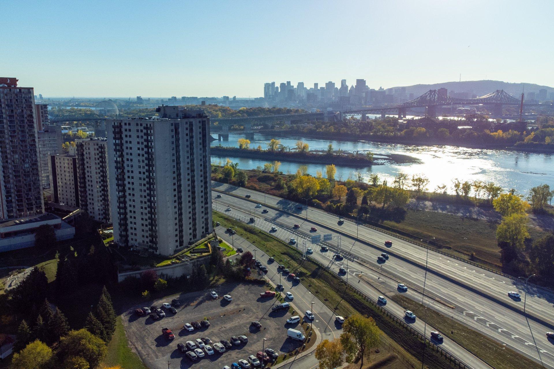 









70


Rue De La Barre

, 120,
Longueuil (Le Vieux-Longueuil),




QC
J4K5J3

