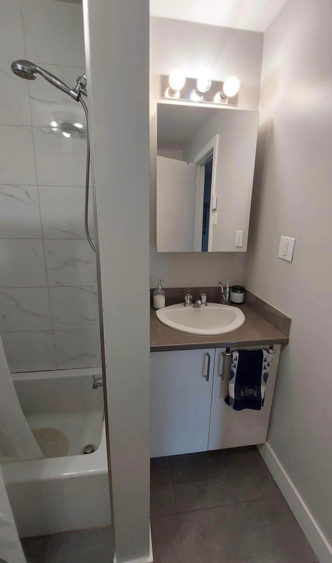 









15


7e Avenue

, 6,
Beauharnois,




QC
J0S1J0

