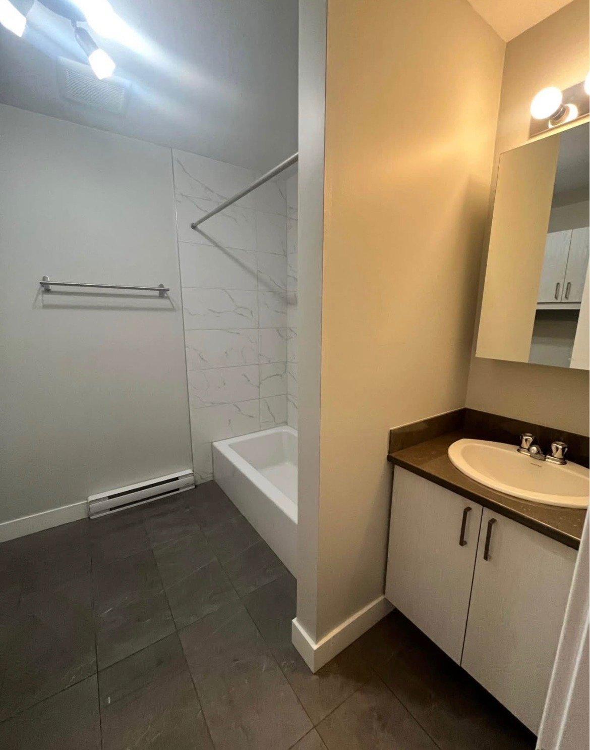 









15


7e Avenue

, 6,
Beauharnois,




QC
J0S1J0

