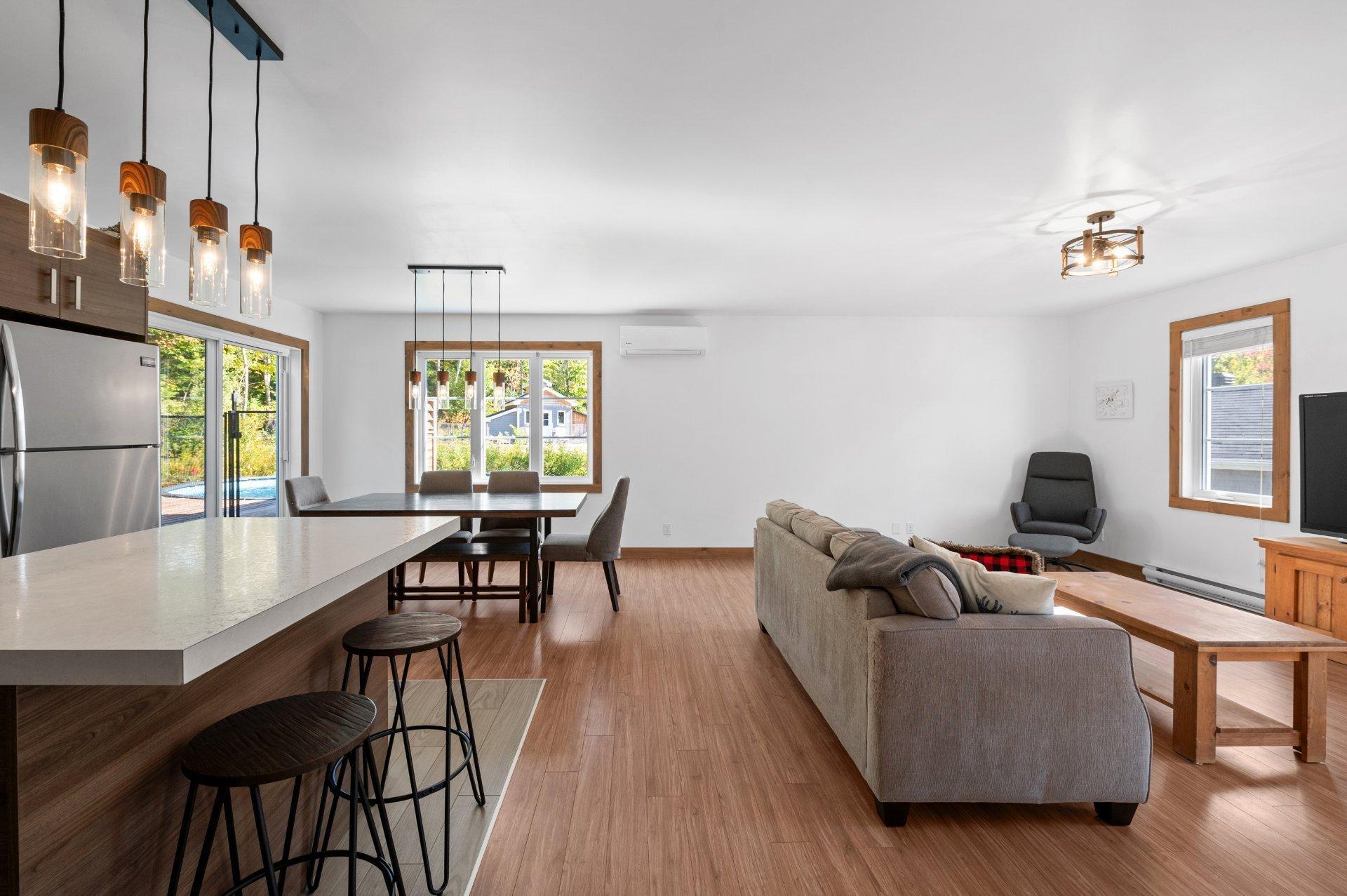 









6085


Mtée Beauvais

,
Val-Morin,




QC
J0T2R0

