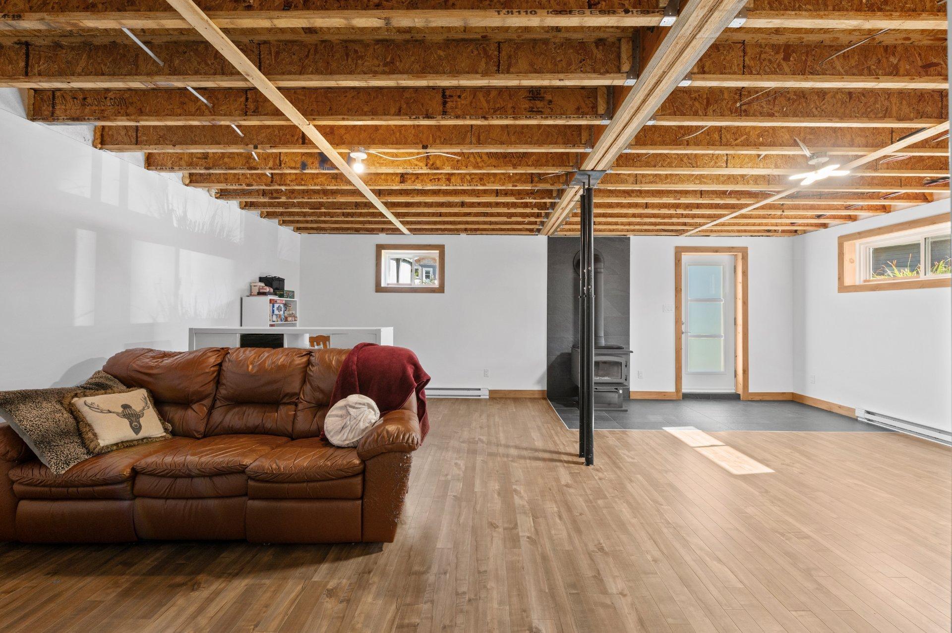 









6085


Mtée Beauvais

,
Val-Morin,




QC
J0T2R0

