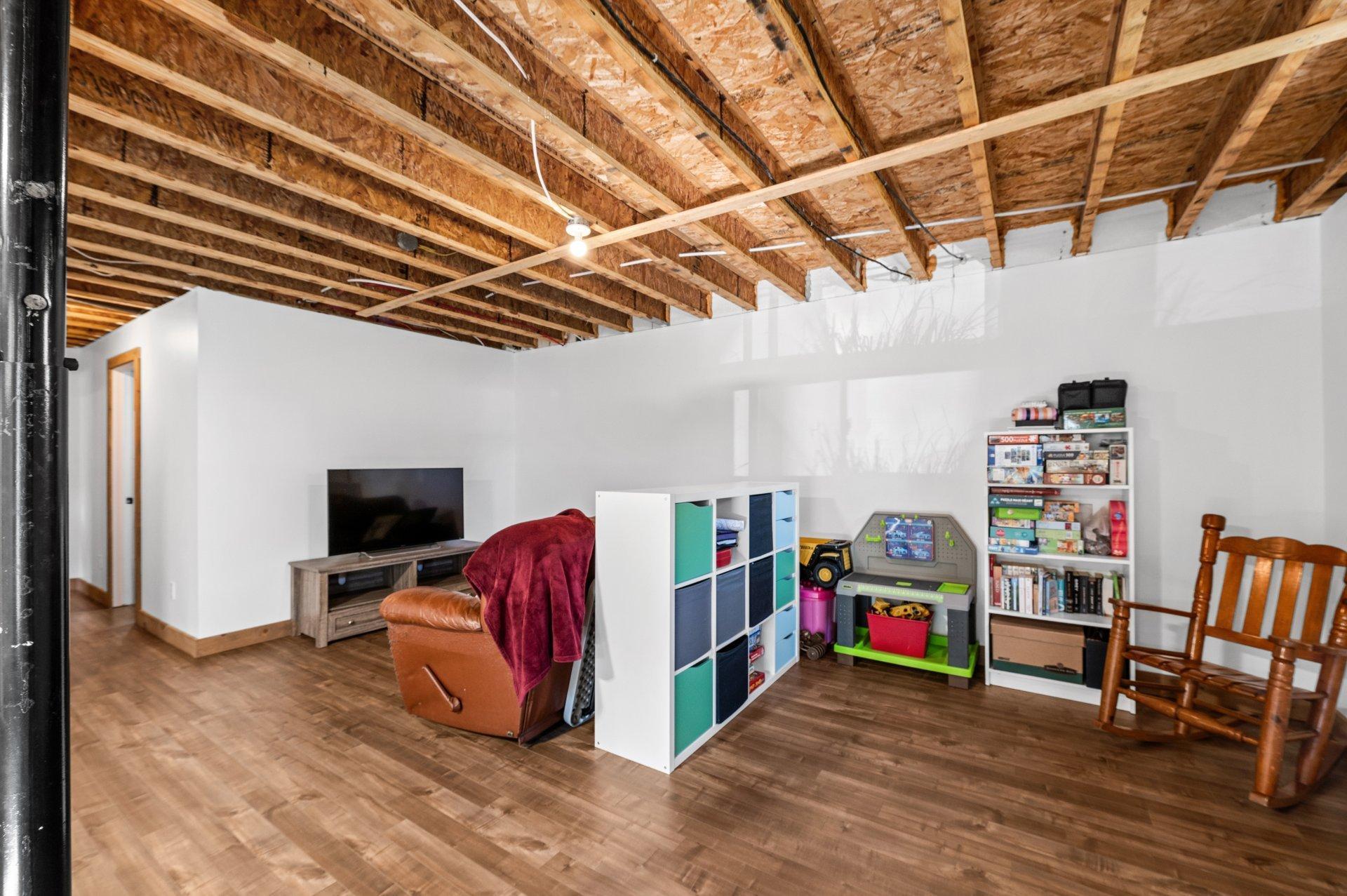 









6085


Mtée Beauvais

,
Val-Morin,




QC
J0T2R0

