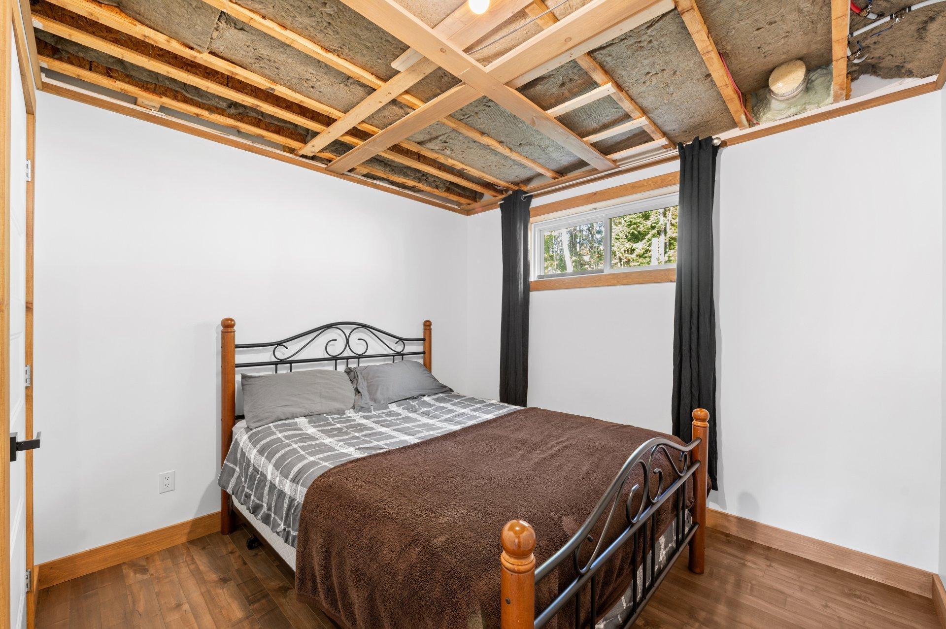 









6085


Mtée Beauvais

,
Val-Morin,




QC
J0T2R0

