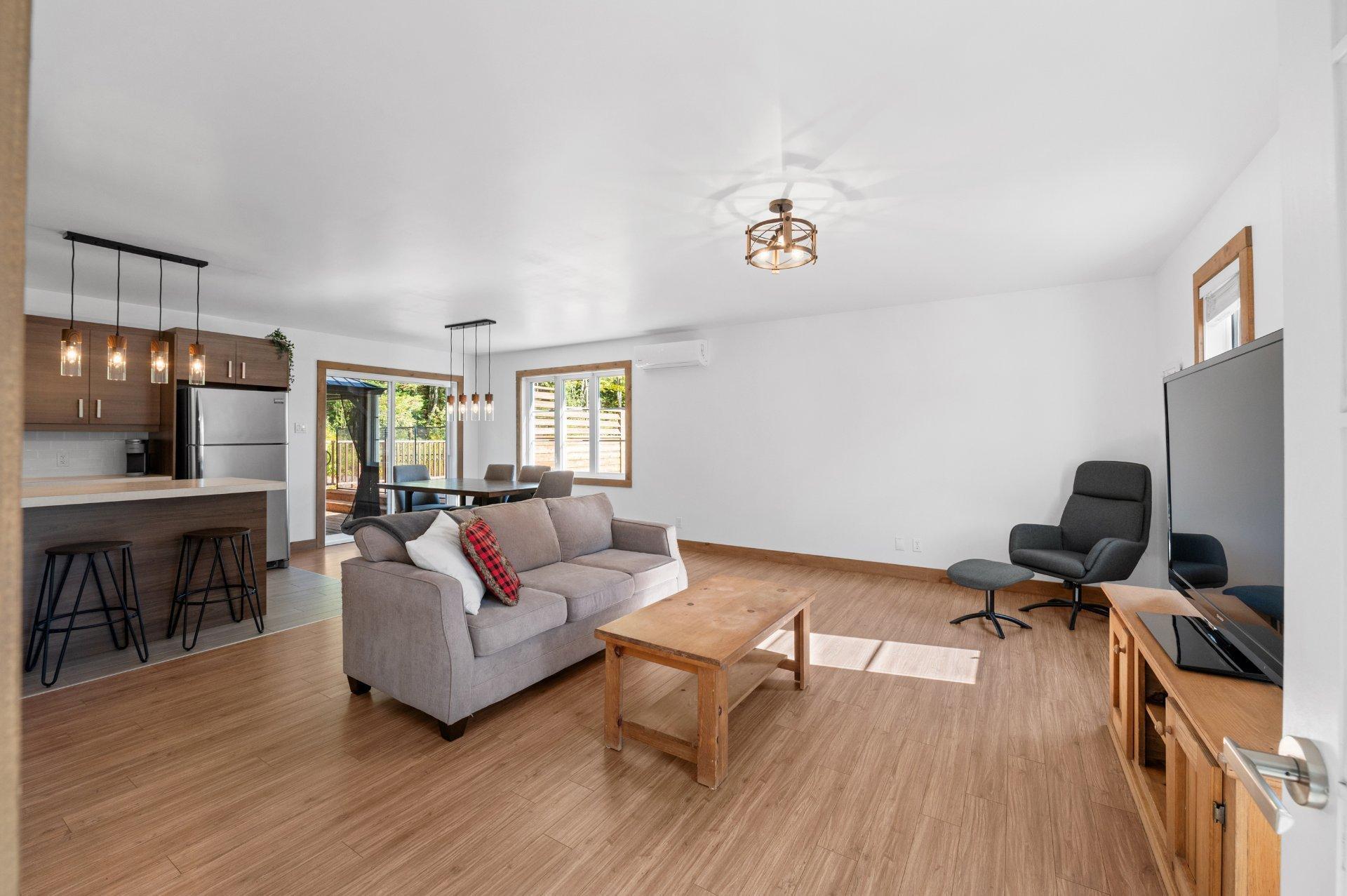 









6085


Mtée Beauvais

,
Val-Morin,




QC
J0T2R0

