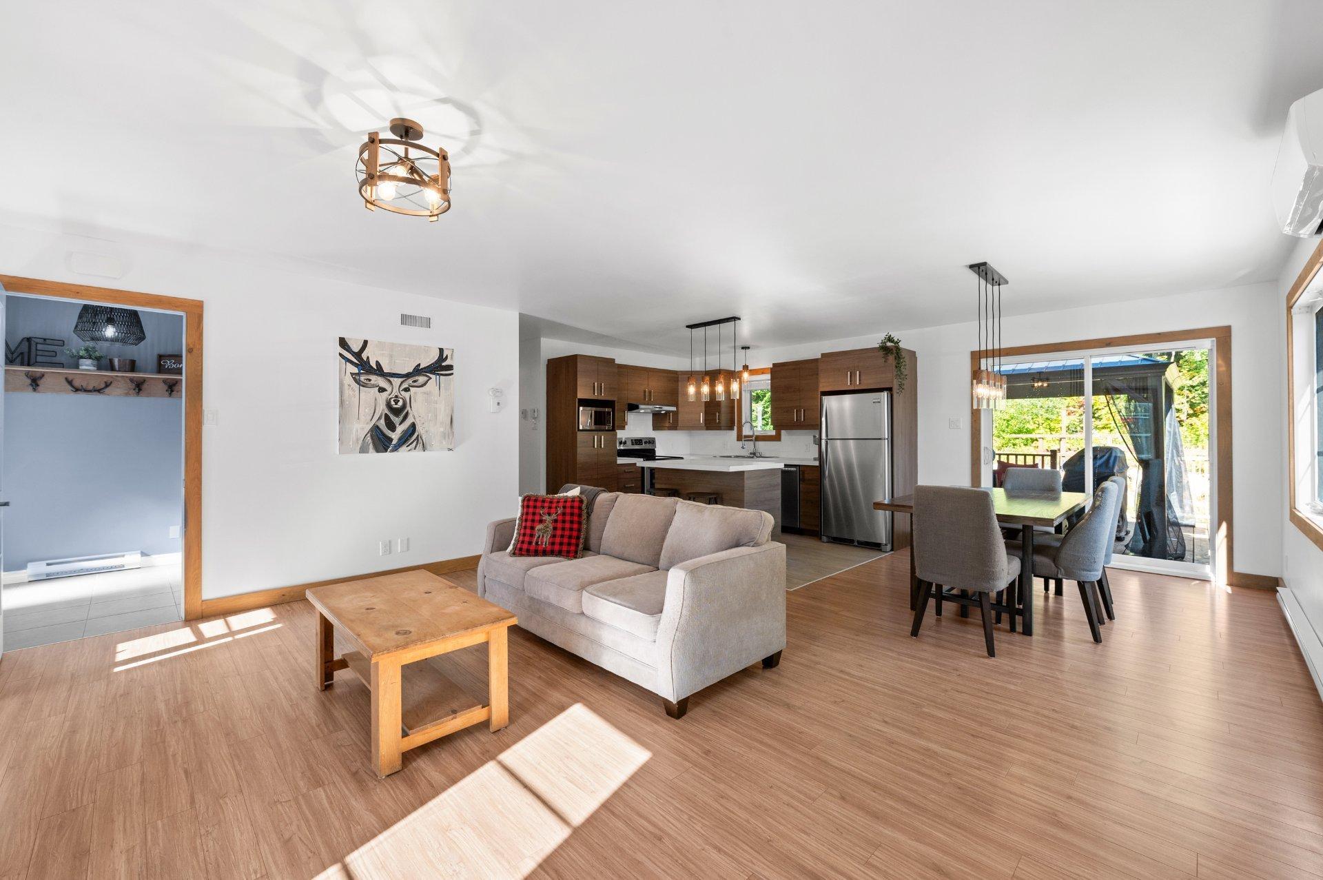 









6085


Mtée Beauvais

,
Val-Morin,




QC
J0T2R0

