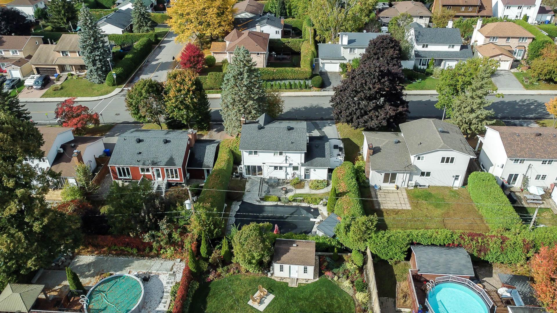 









229


Av. du Vallon

,
Gatineau (Aylmer),




QC
J9J1N9

