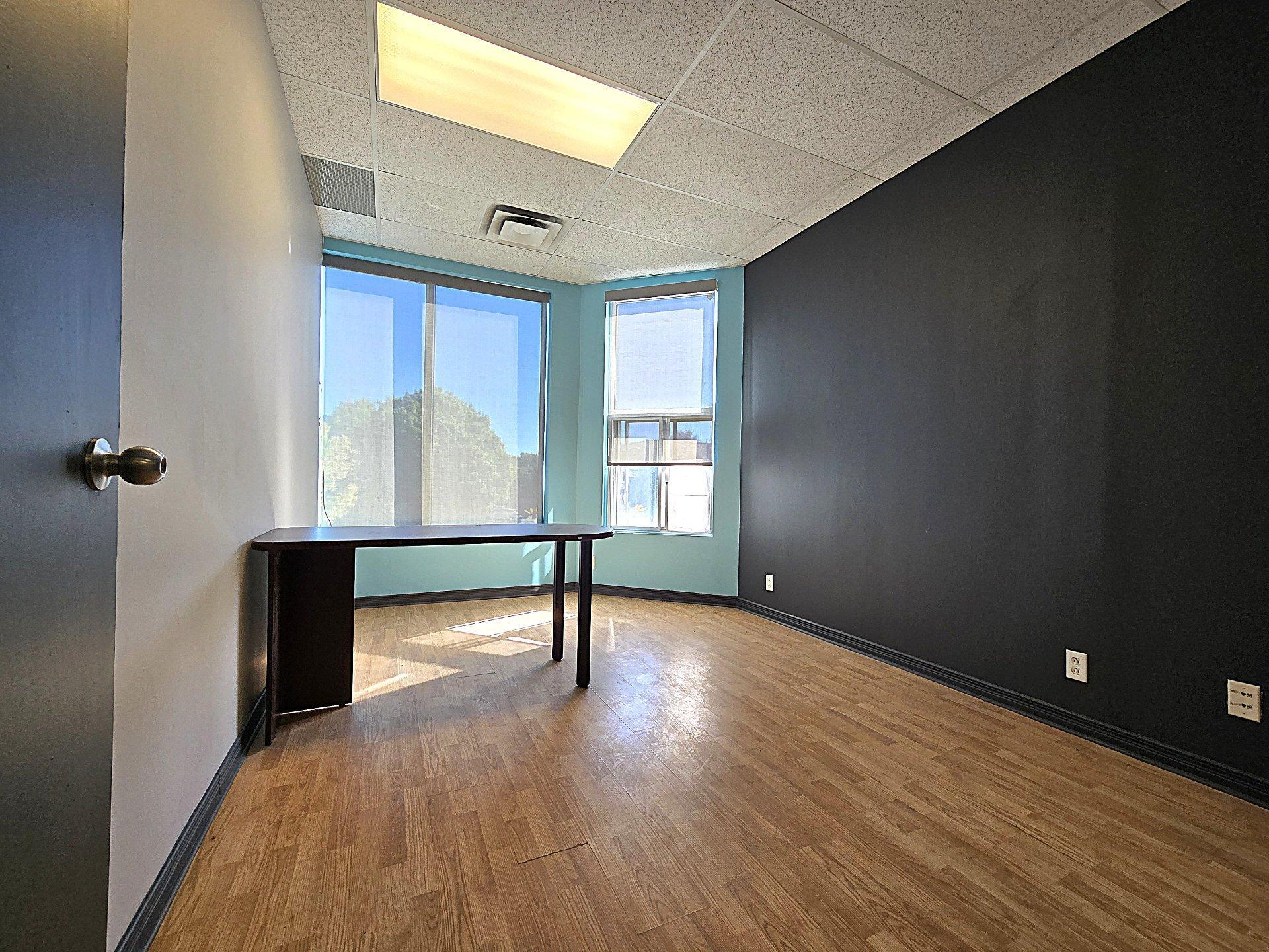 









515


Boul. de la Concorde O.

, 205,
Laval (Laval-des-Rapides),




QC
H7N5L9

