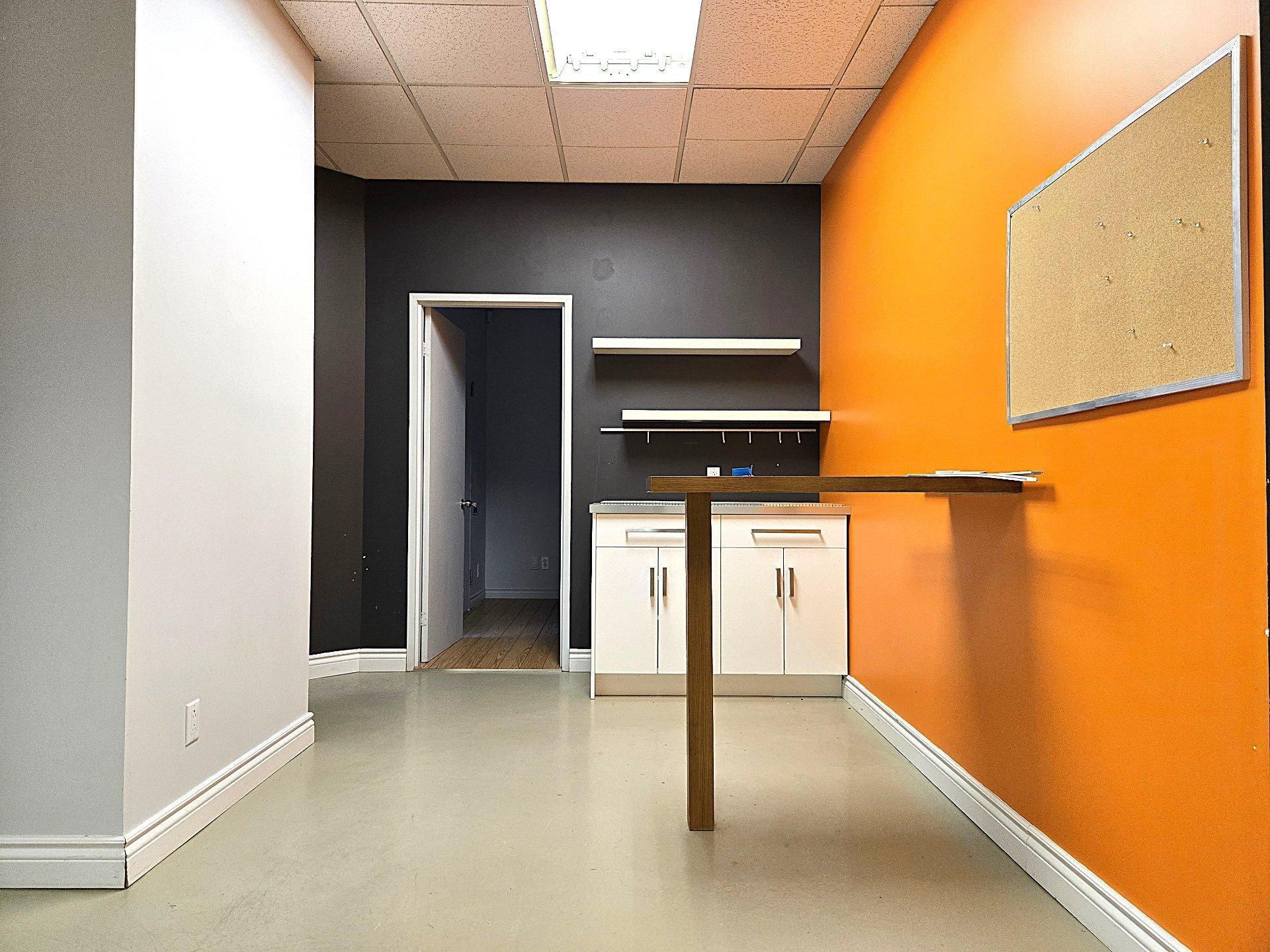 









515


Boul. de la Concorde O.

, 205,
Laval (Laval-des-Rapides),




QC
H7N5L9

