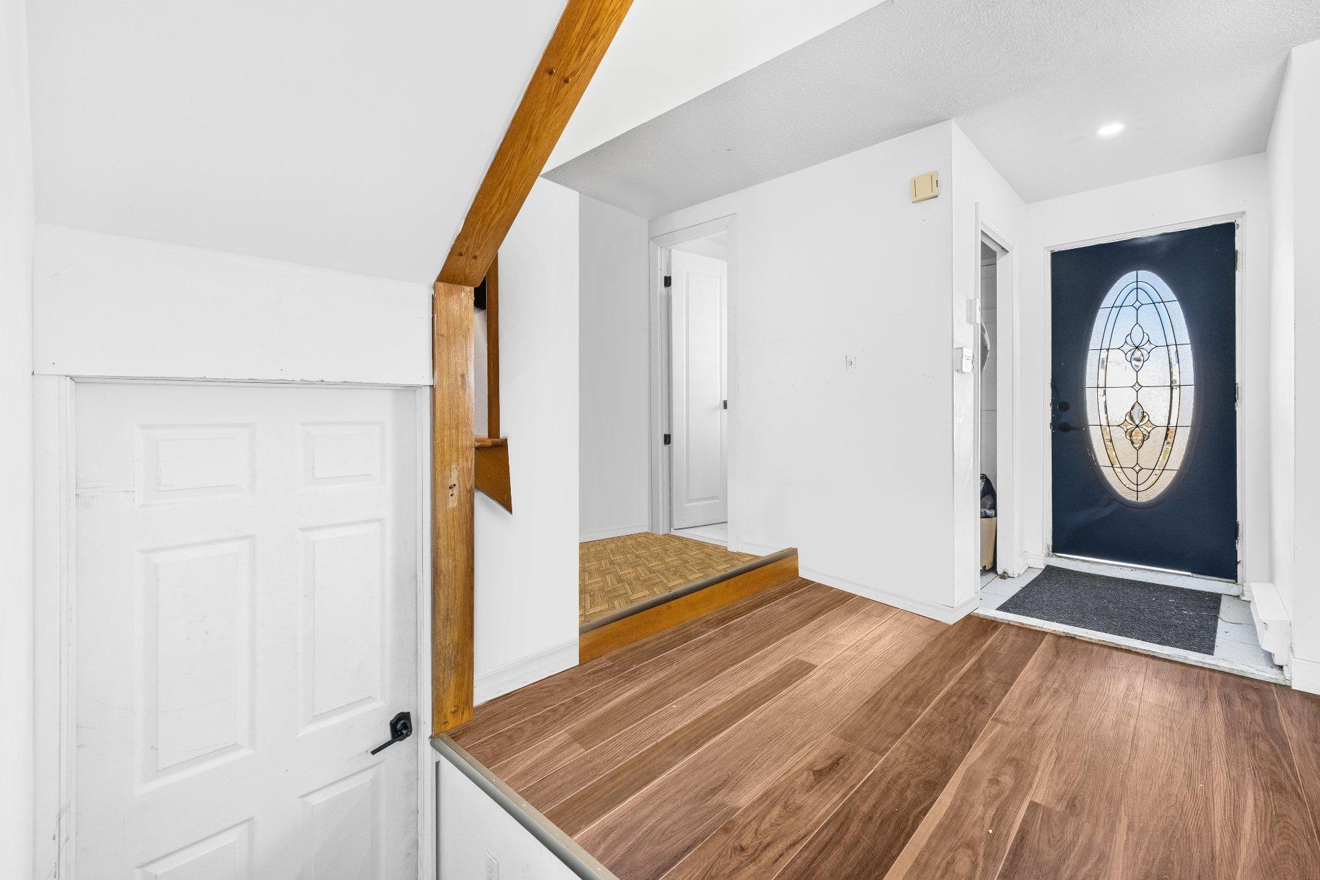 









2020


Rue de Tripoli

,
Laval (Chomedey),




QC
H7M4M1

