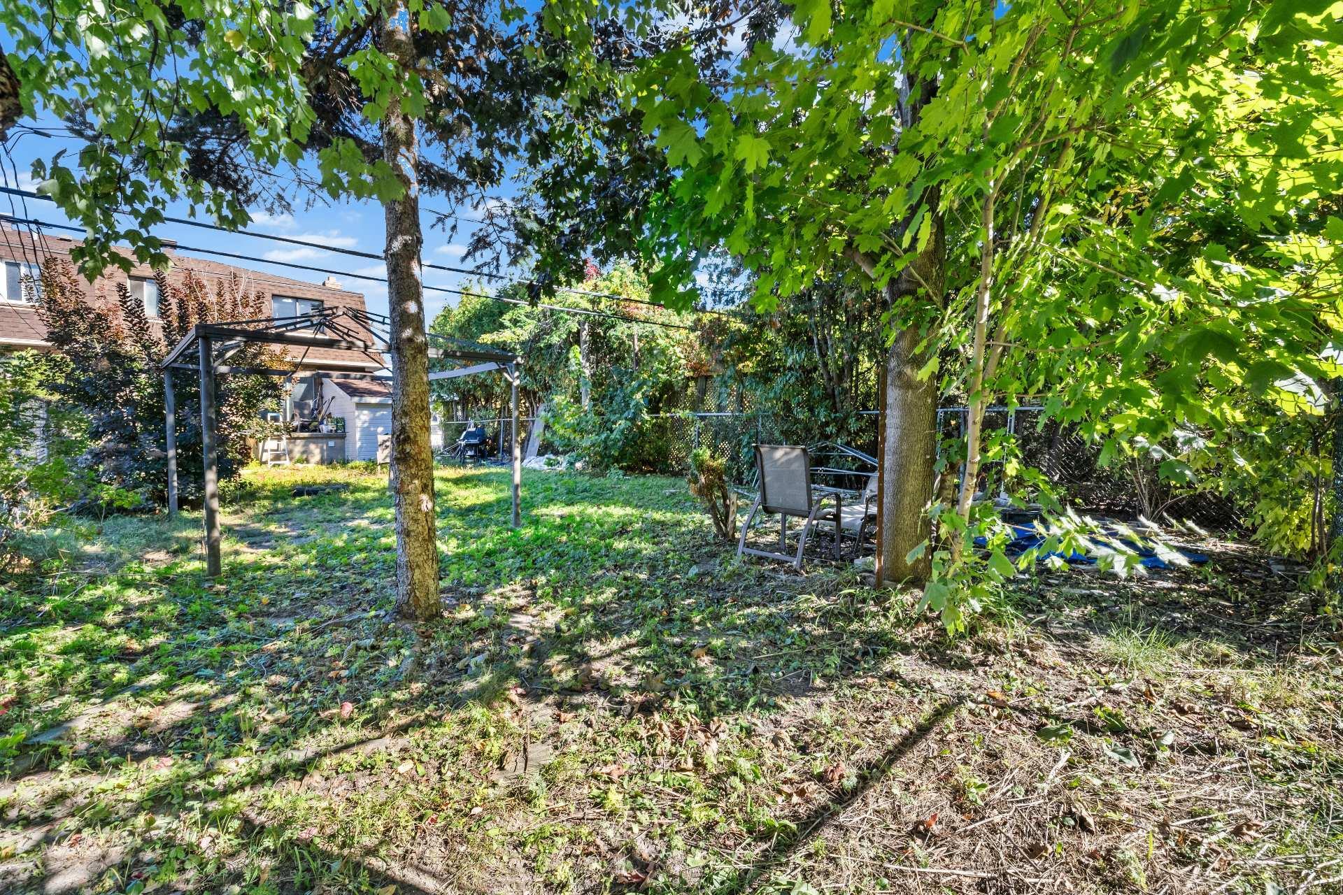 









2020


Rue de Tripoli

,
Laval (Chomedey),




QC
H7M4M1

