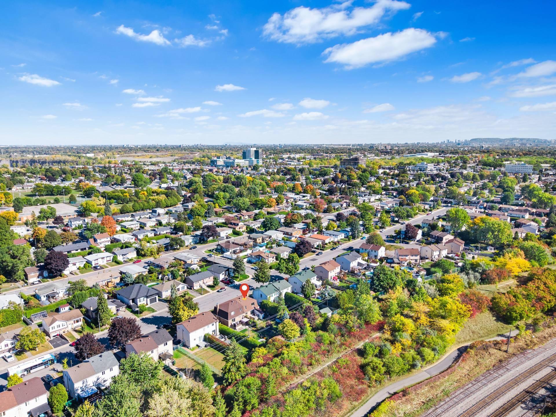 









2020


Rue de Tripoli

,
Laval (Chomedey),




QC
H7M4M1

