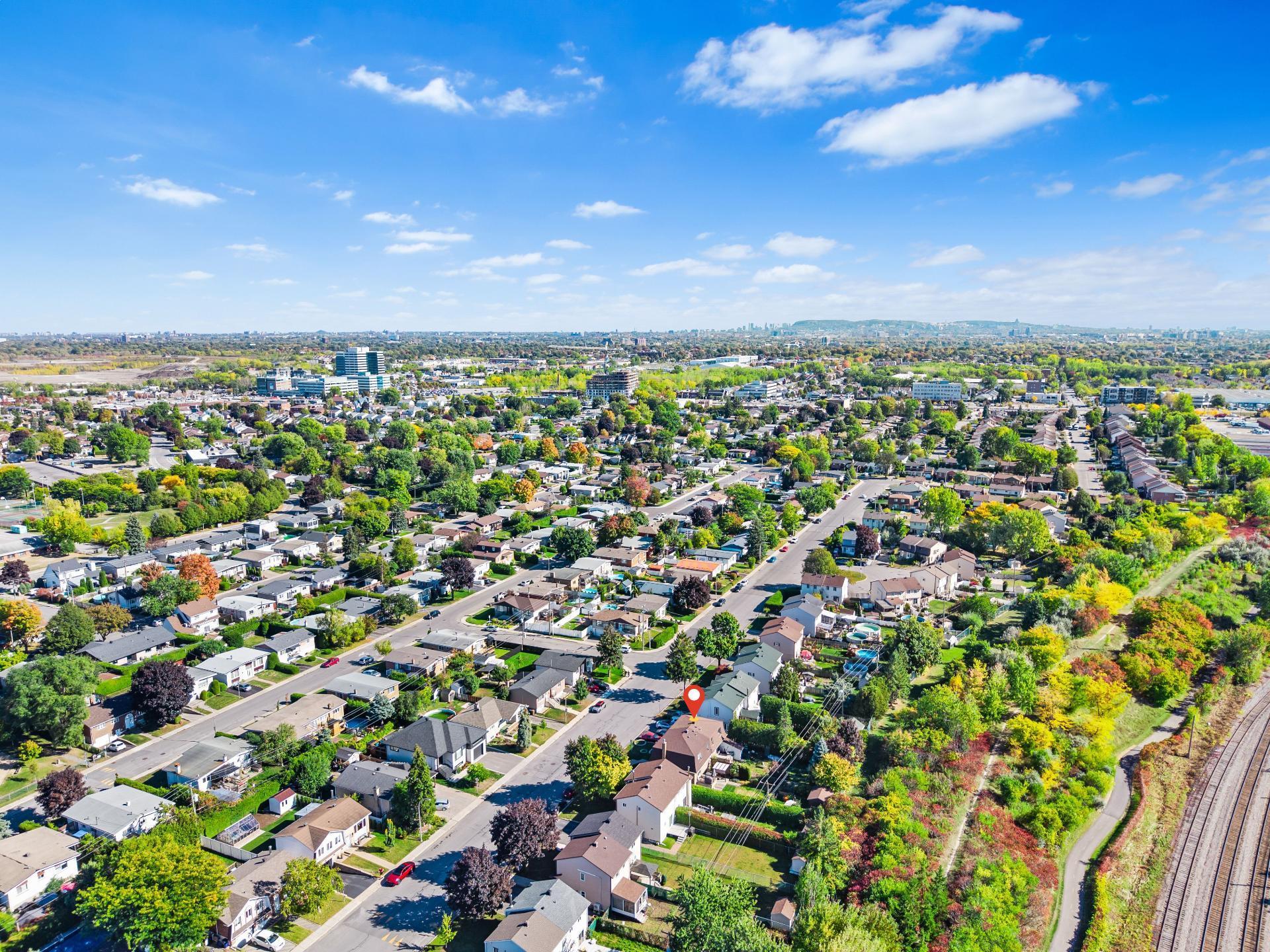 









2020


Rue de Tripoli

,
Laval (Chomedey),




QC
H7M4M1

