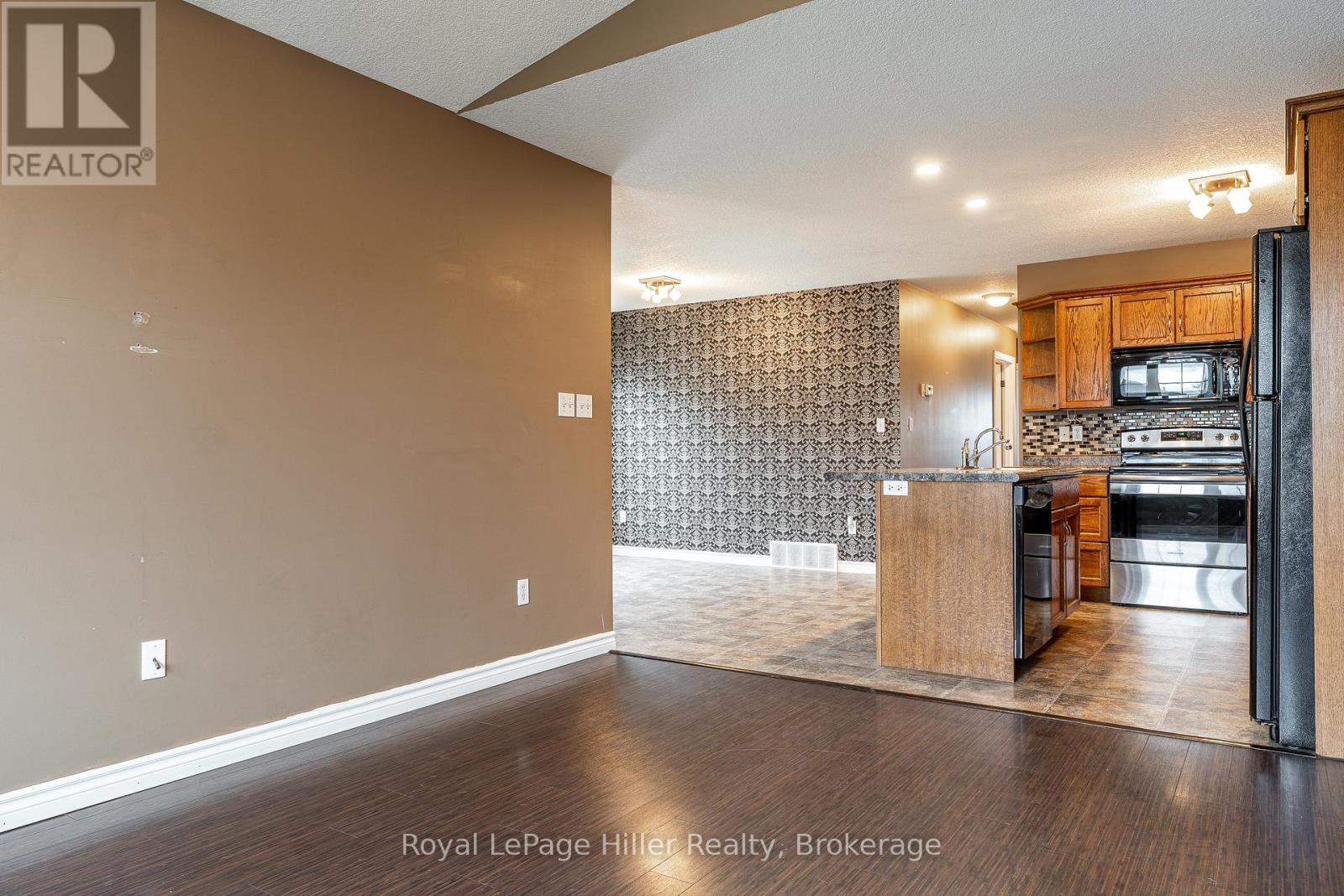 












73 PARK LANE

,
West Perth (Mitchell),




Ontario
N0K1N0

