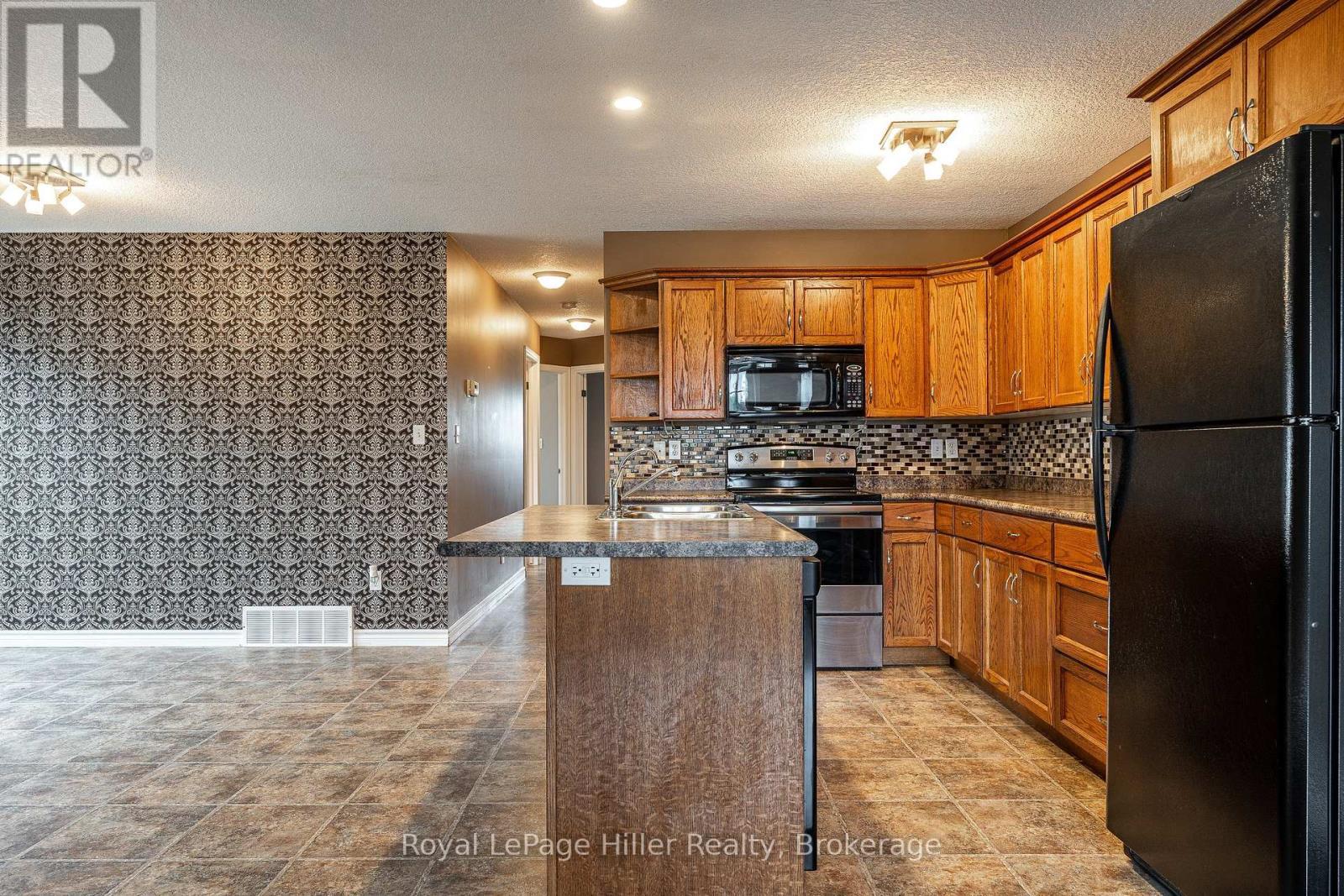 












73 PARK LANE

,
West Perth (Mitchell),




Ontario
N0K1N0

