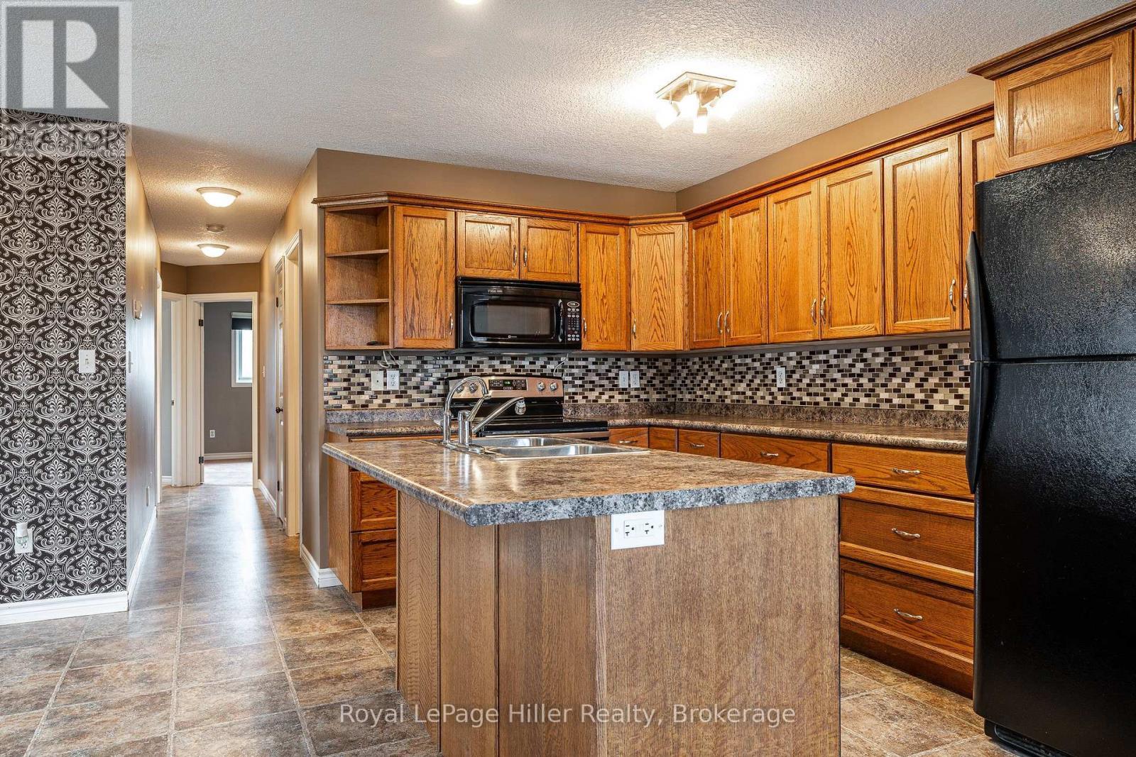 












73 PARK LANE

,
West Perth (Mitchell),




Ontario
N0K1N0

