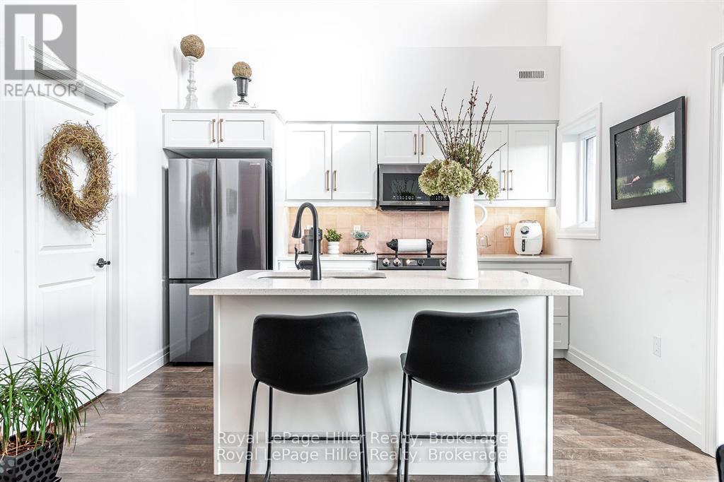 












7 - 3192 VIVIAN LINE 37 LINE

,
Stratford,




Ontario
N5A0J8

