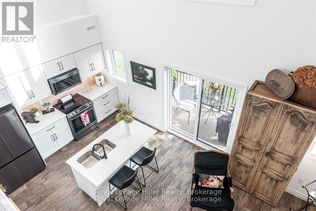 












7 - 3192 VIVIAN LINE 37 LINE

,
Stratford,




Ontario
N5A0J8

