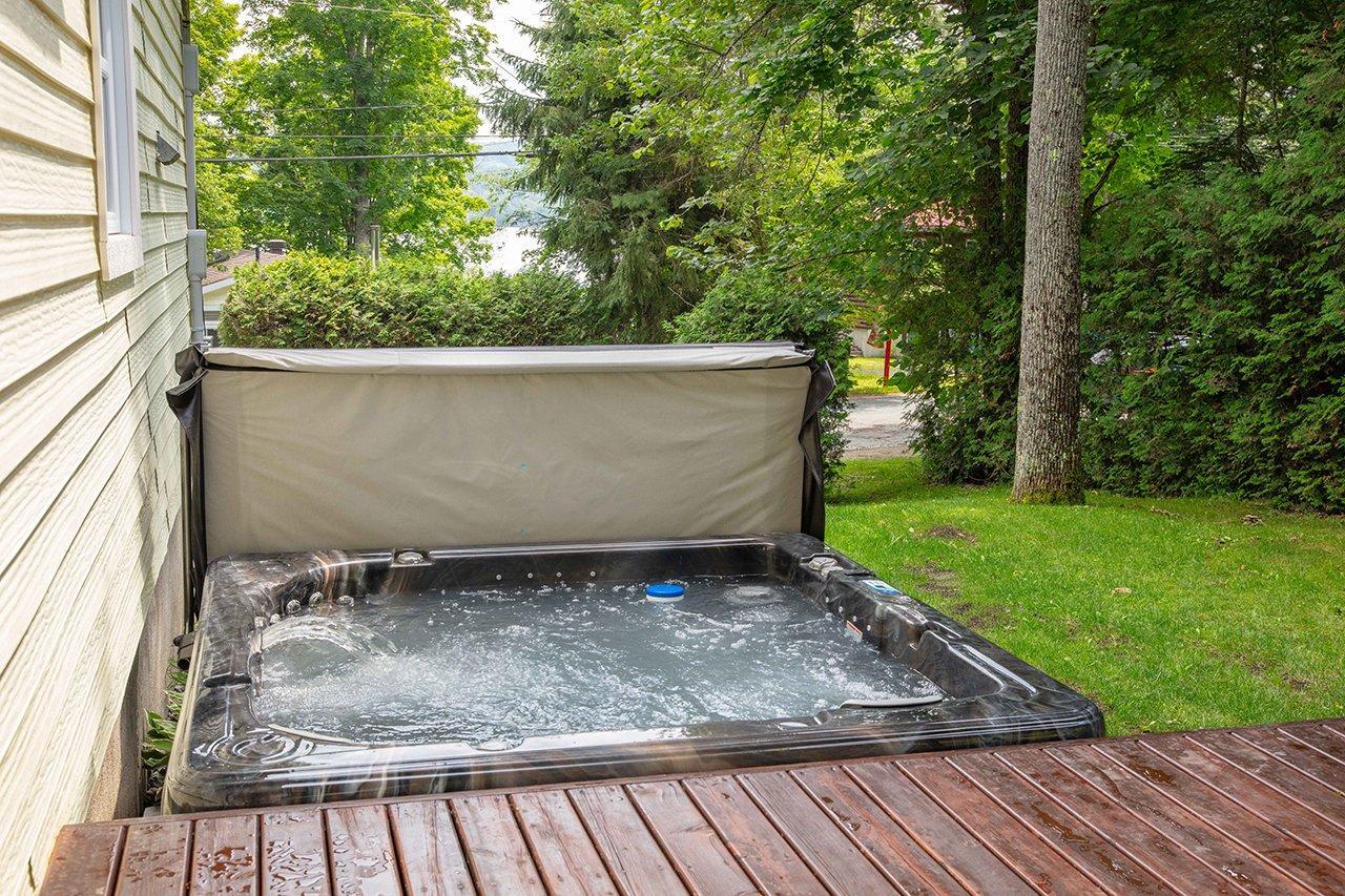 









473


Rue Bordeleau

,
Magog,




QC
J1X0M9

