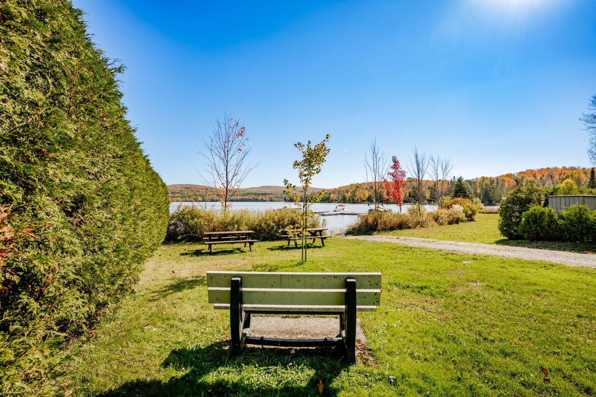 









473


Rue Bordeleau

,
Magog,




QC
J1X0M9

