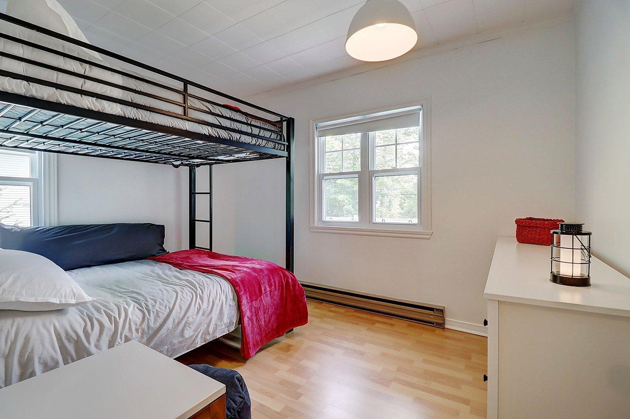 









473


Rue Bordeleau

,
Magog,




QC
J1X0M9

