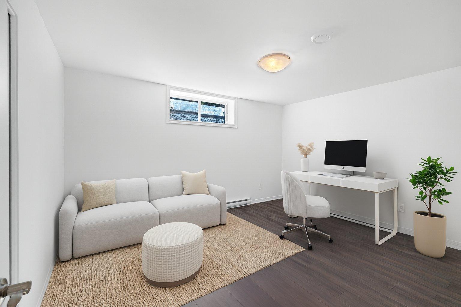 









6110


Rue Cortot

,
Brossard,




QC
J4Z0L1

