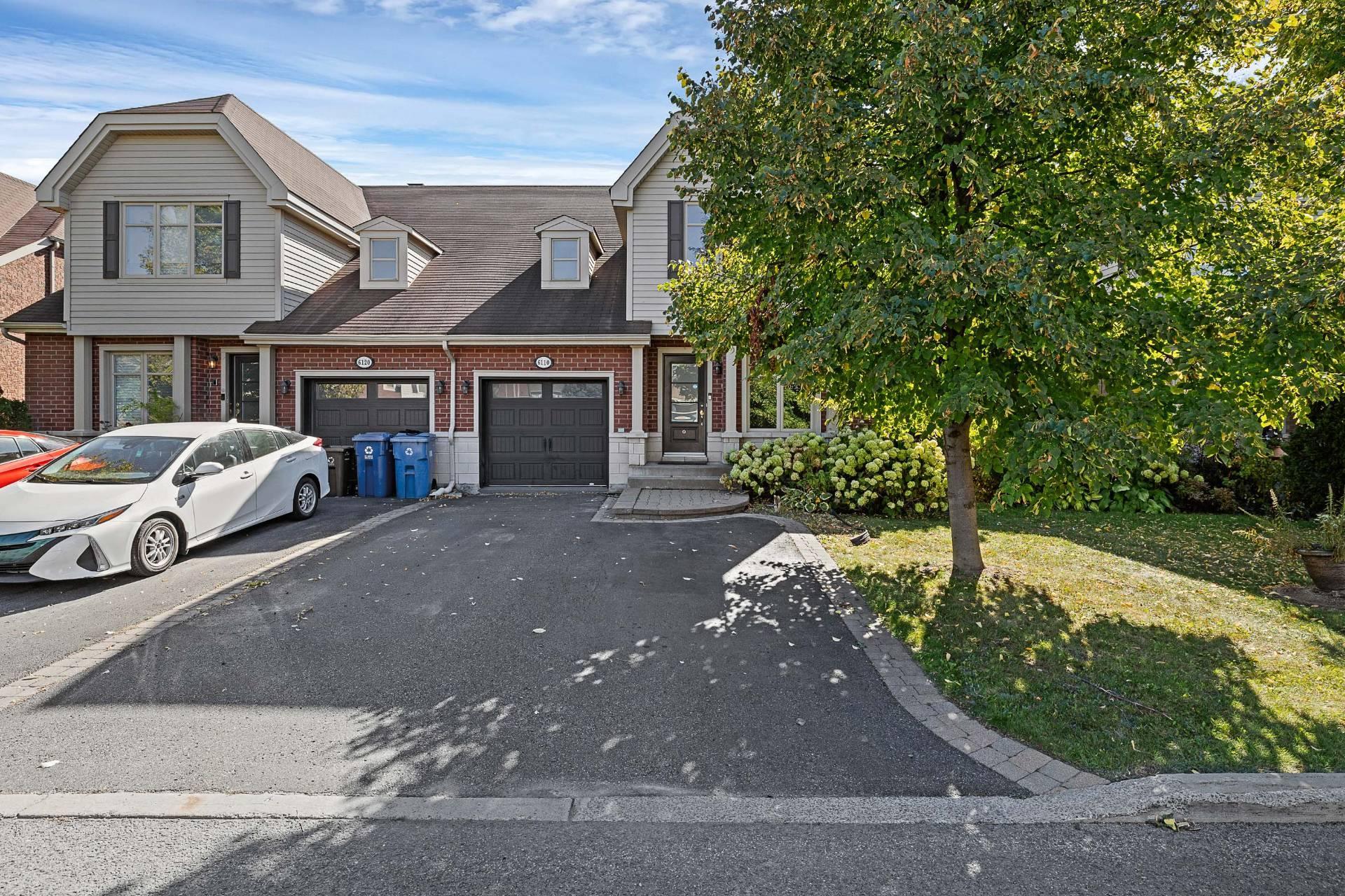 









6110


Rue Cortot

,
Brossard,




QC
J4Z0L1

