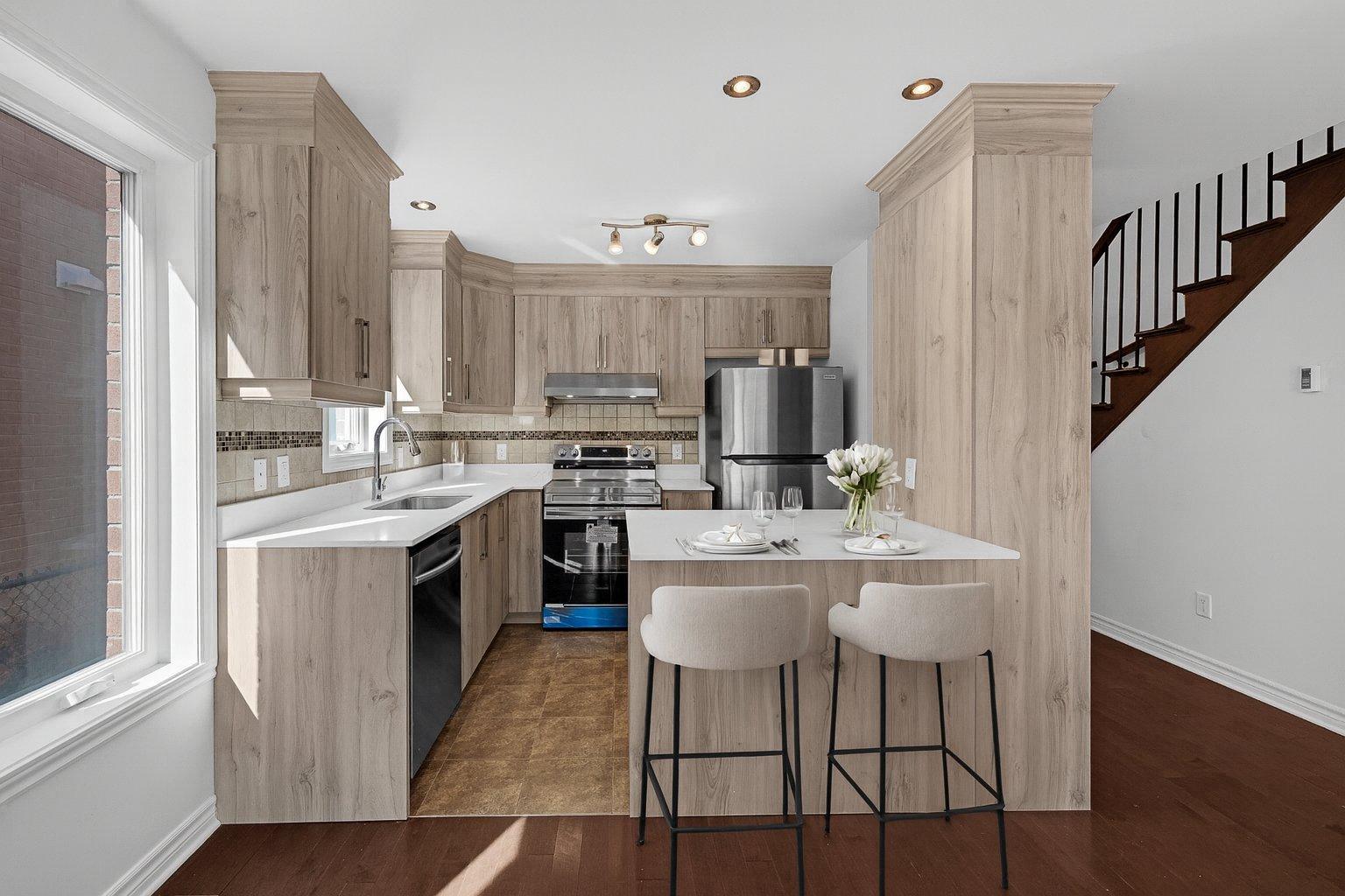 









6110


Rue Cortot

,
Brossard,




QC
J4Z0L1

