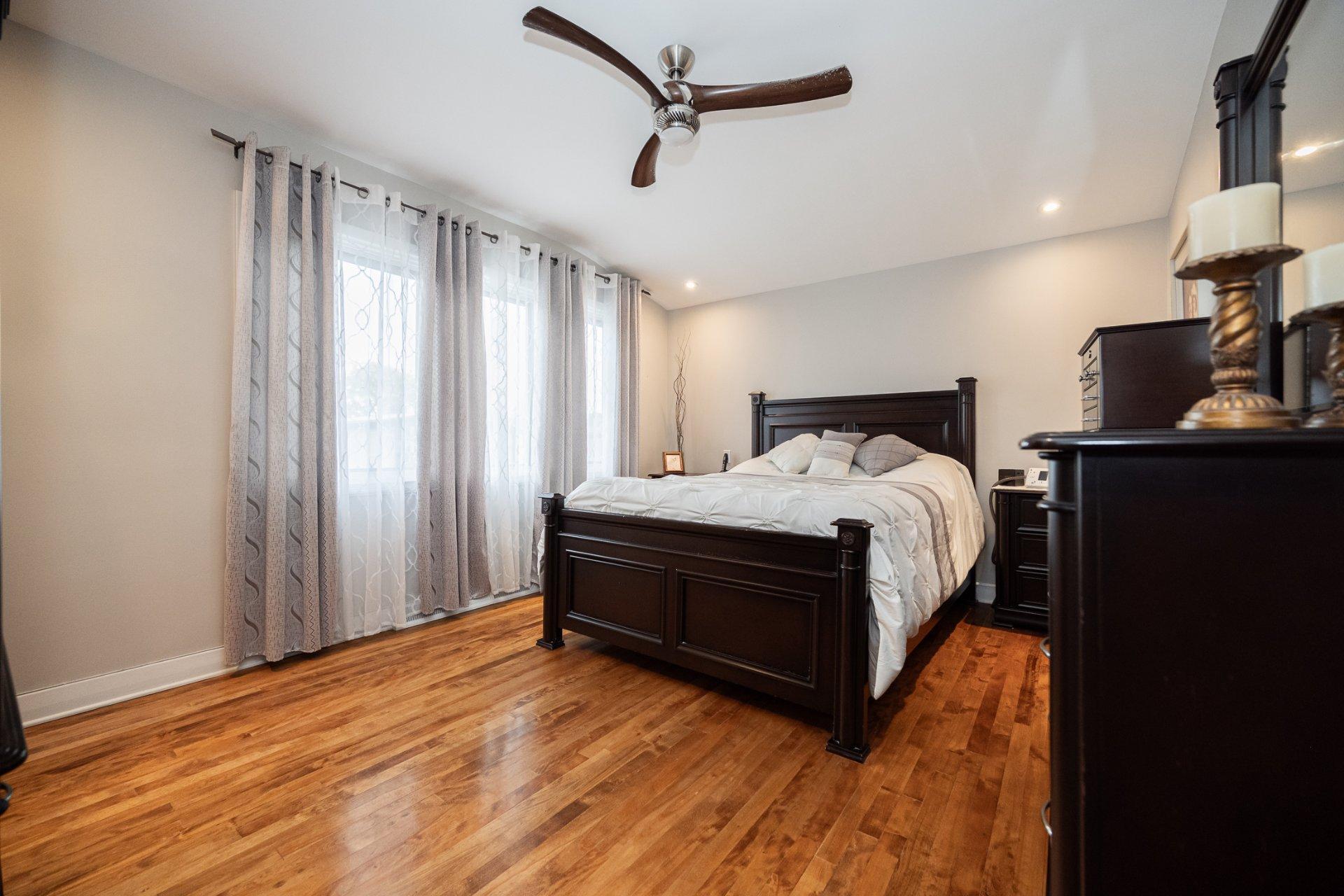 









1438


Rue Franklin

,
Laval (Chomedey),




QC
H7W1K6

