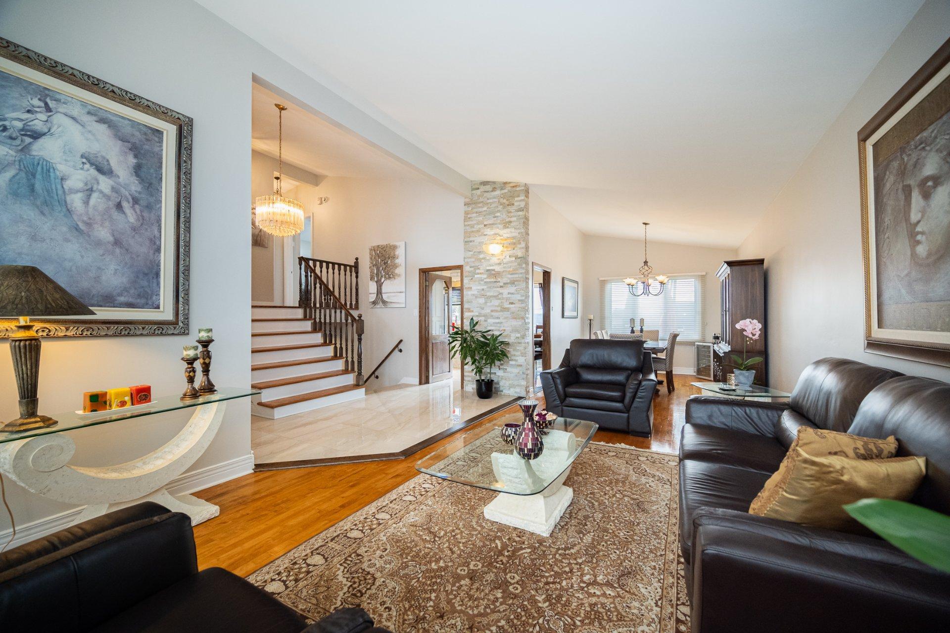 









1438


Rue Franklin

,
Laval (Chomedey),




QC
H7W1K6

