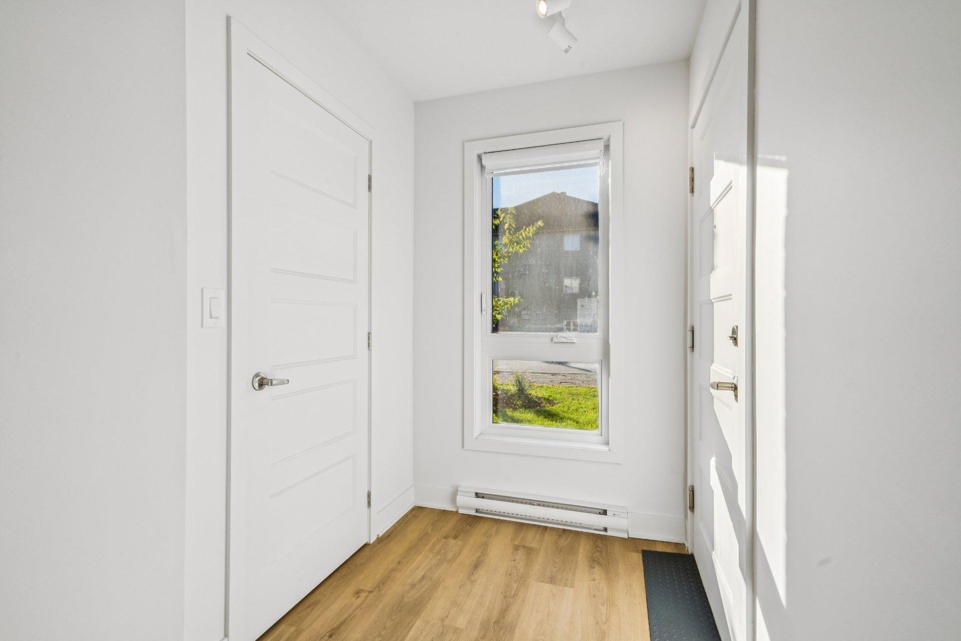 









6


Av. du Parc

, 2,
Salaberry-de-Valleyfield,




QC
J6T2H8

